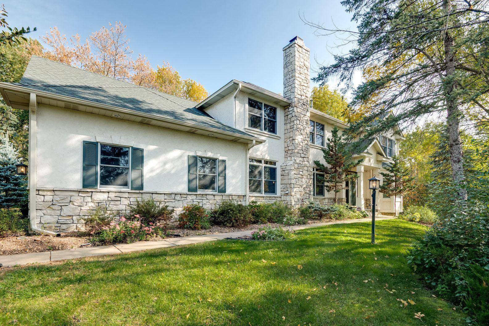 Lino Lakes, MN 55110,6060 Woodchuck CIR