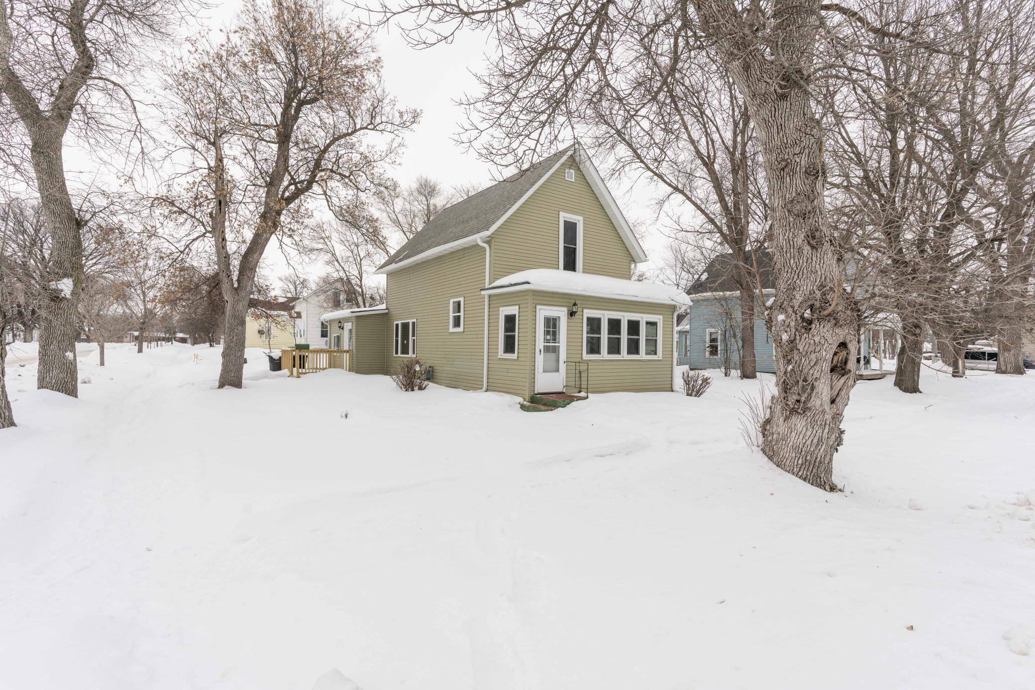 Morris, MN 56267,510 W 7th ST