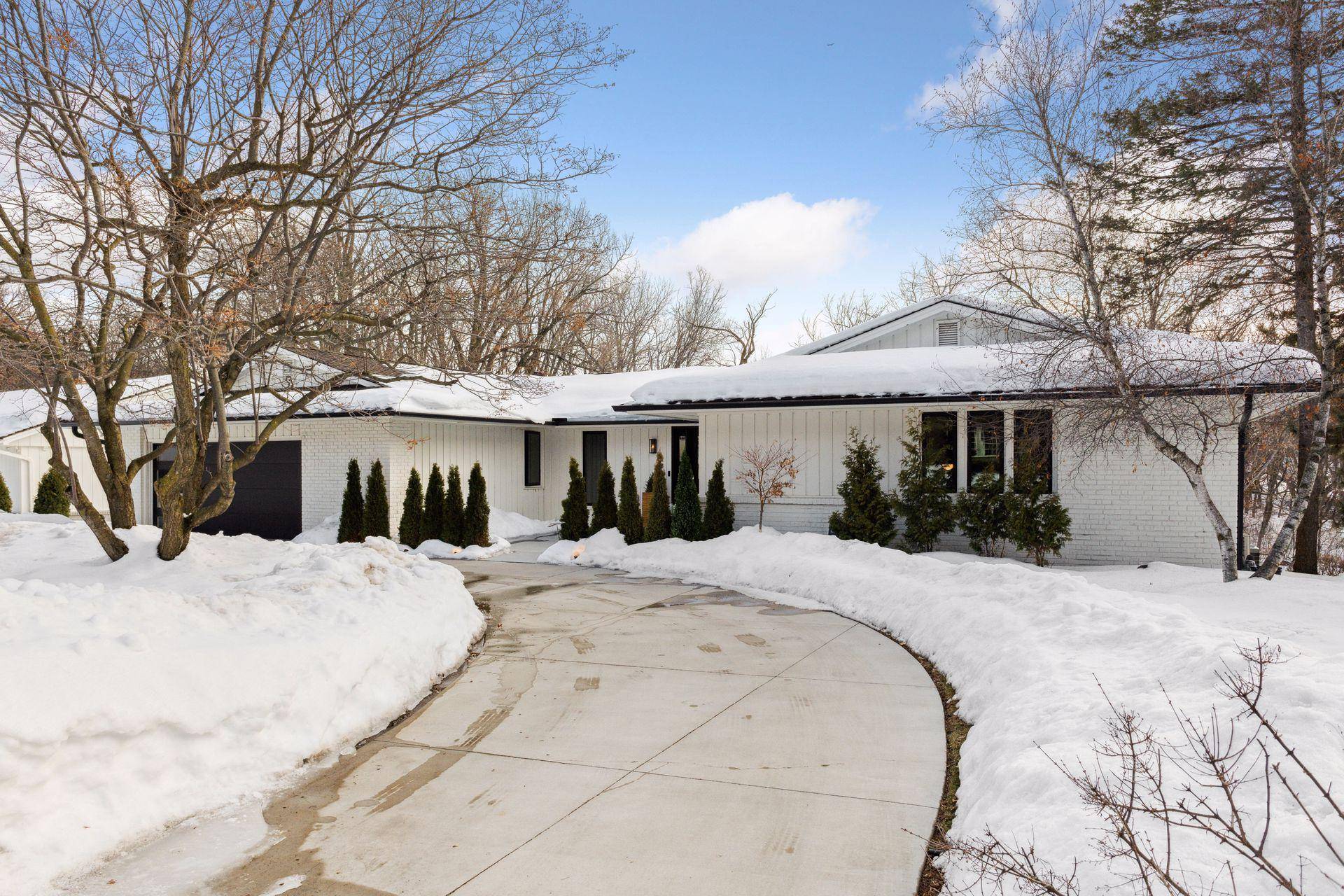 Edina, MN 55439,6213 Loch Moor DR