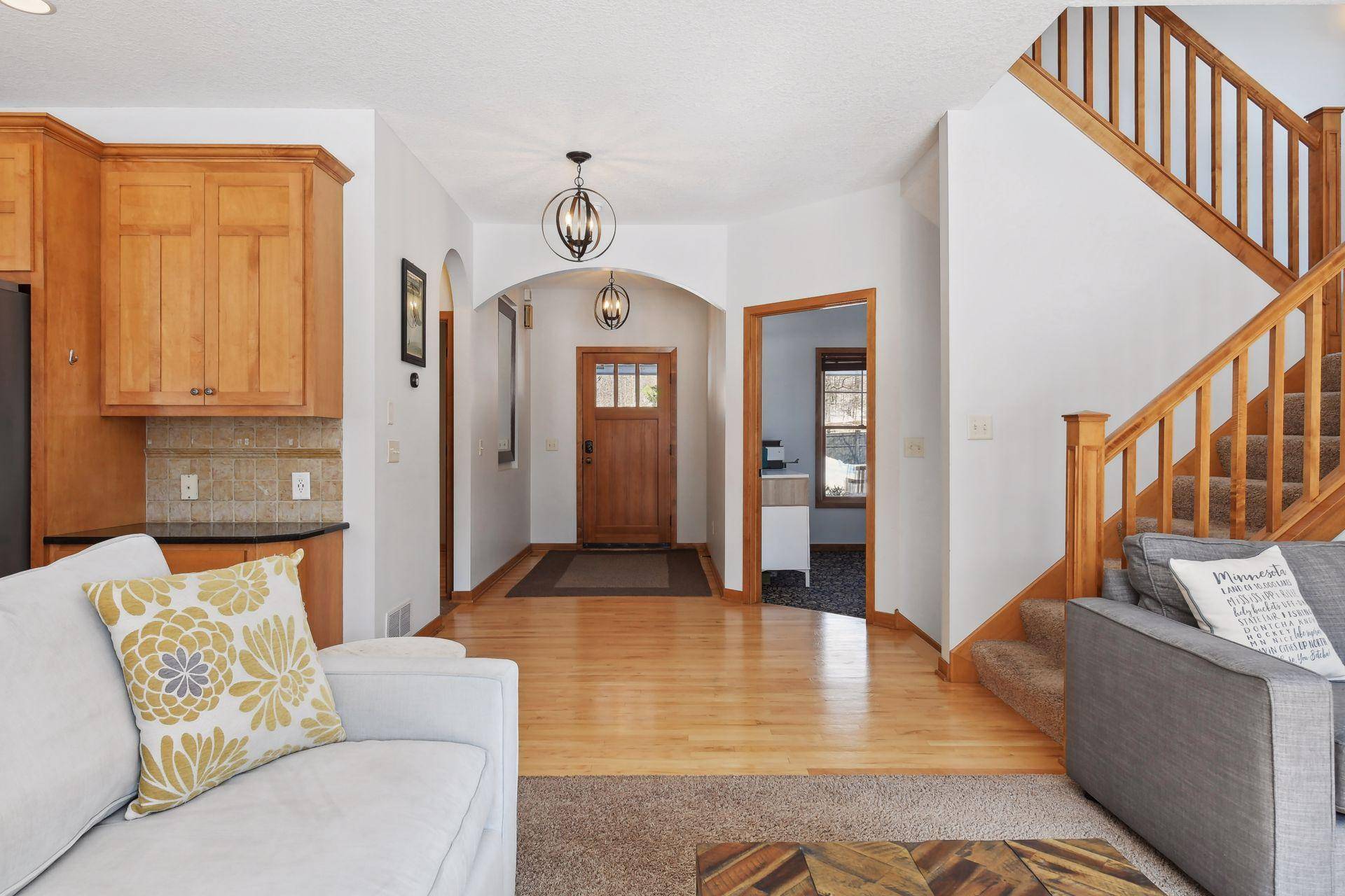 Chanhassen, MN 55317,6610 Treetop RD