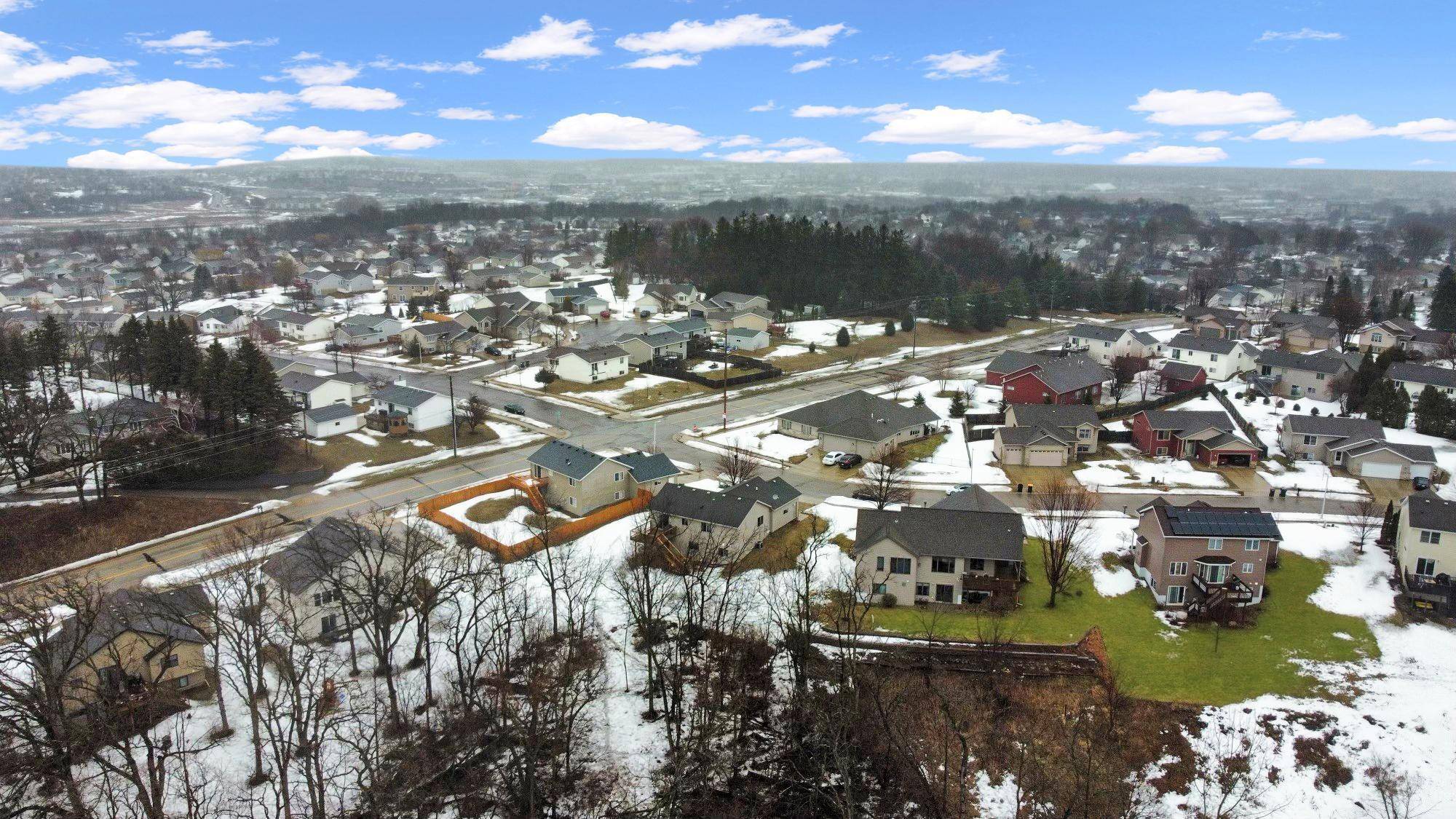 Rochester, MN 55901,689 Forbrook LN NW