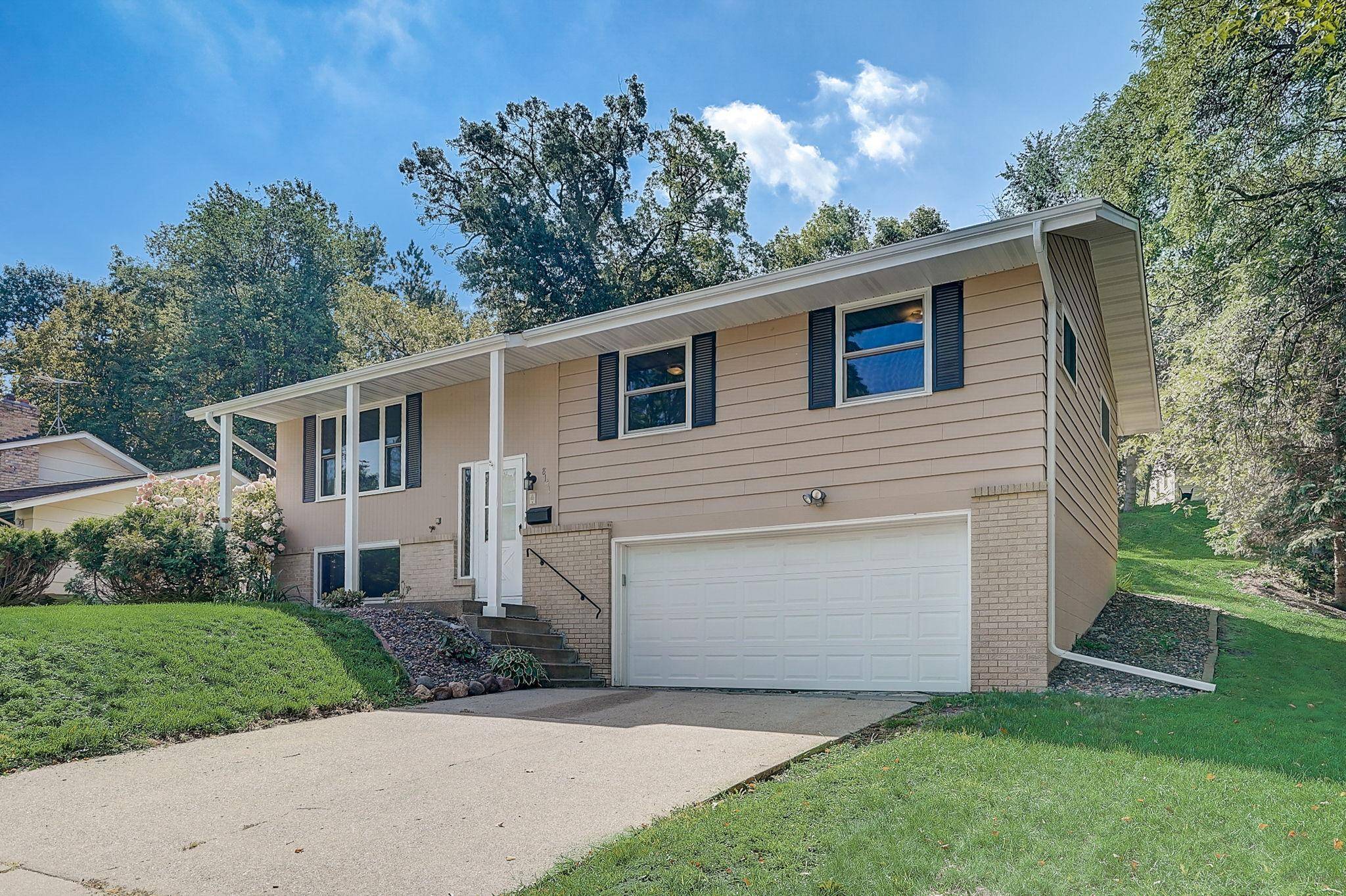 New Hope, MN 55427,8141 35 1/2 AVE N