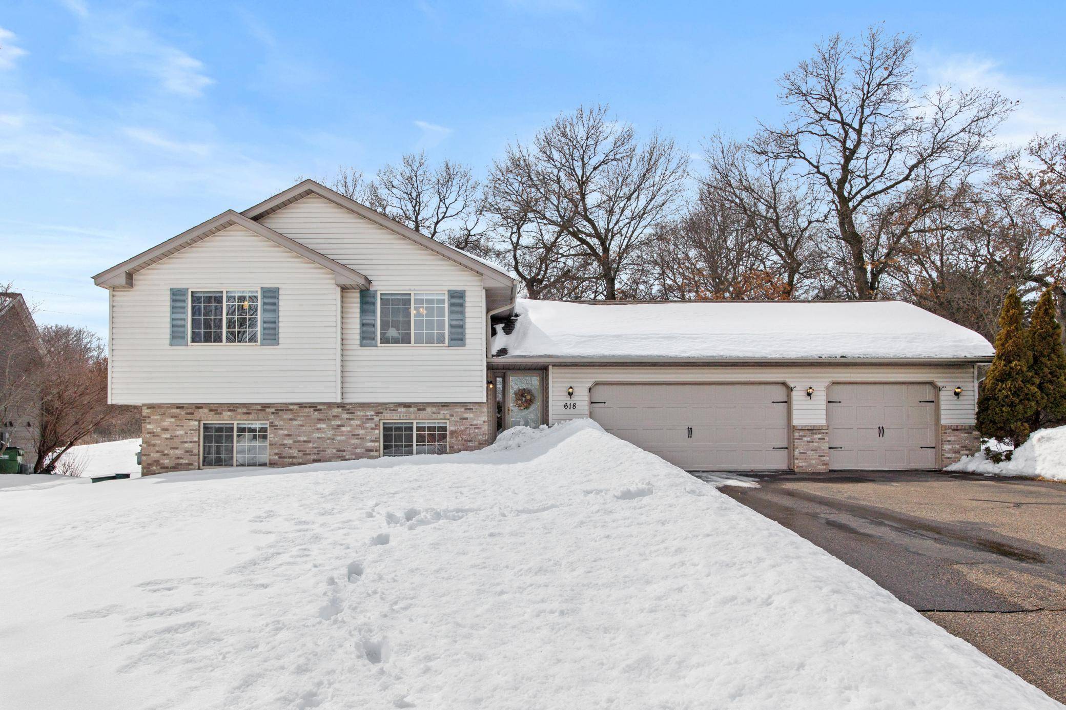 Lino Lakes, MN 55014,618 Lois LN