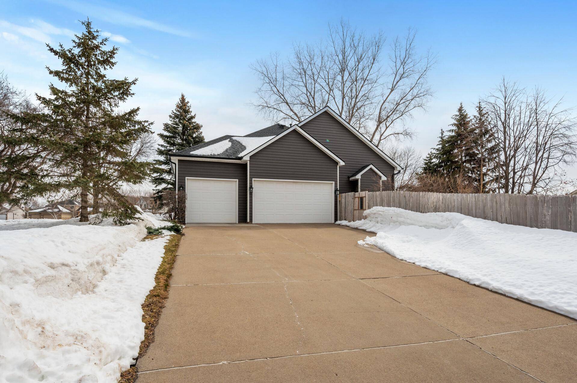 Woodbury, MN 55125,2525 Windsor LN