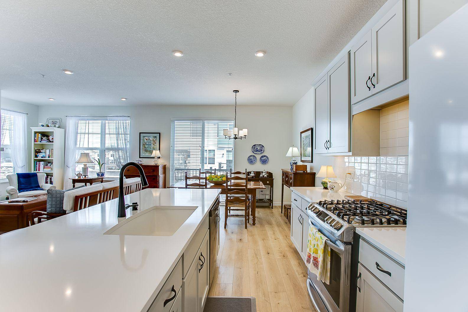 Victoria, MN 55386,839 Roselyn DR