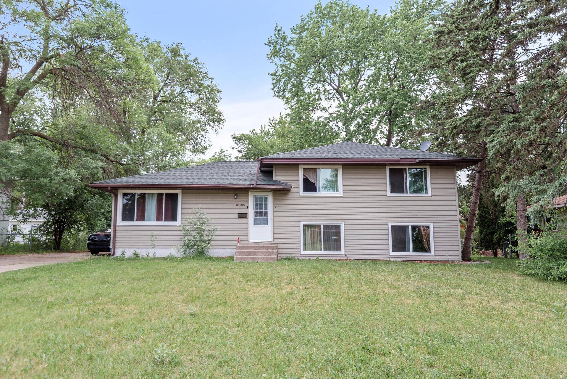 Brooklyn Center, MN 55429,6907 Regent AVE N