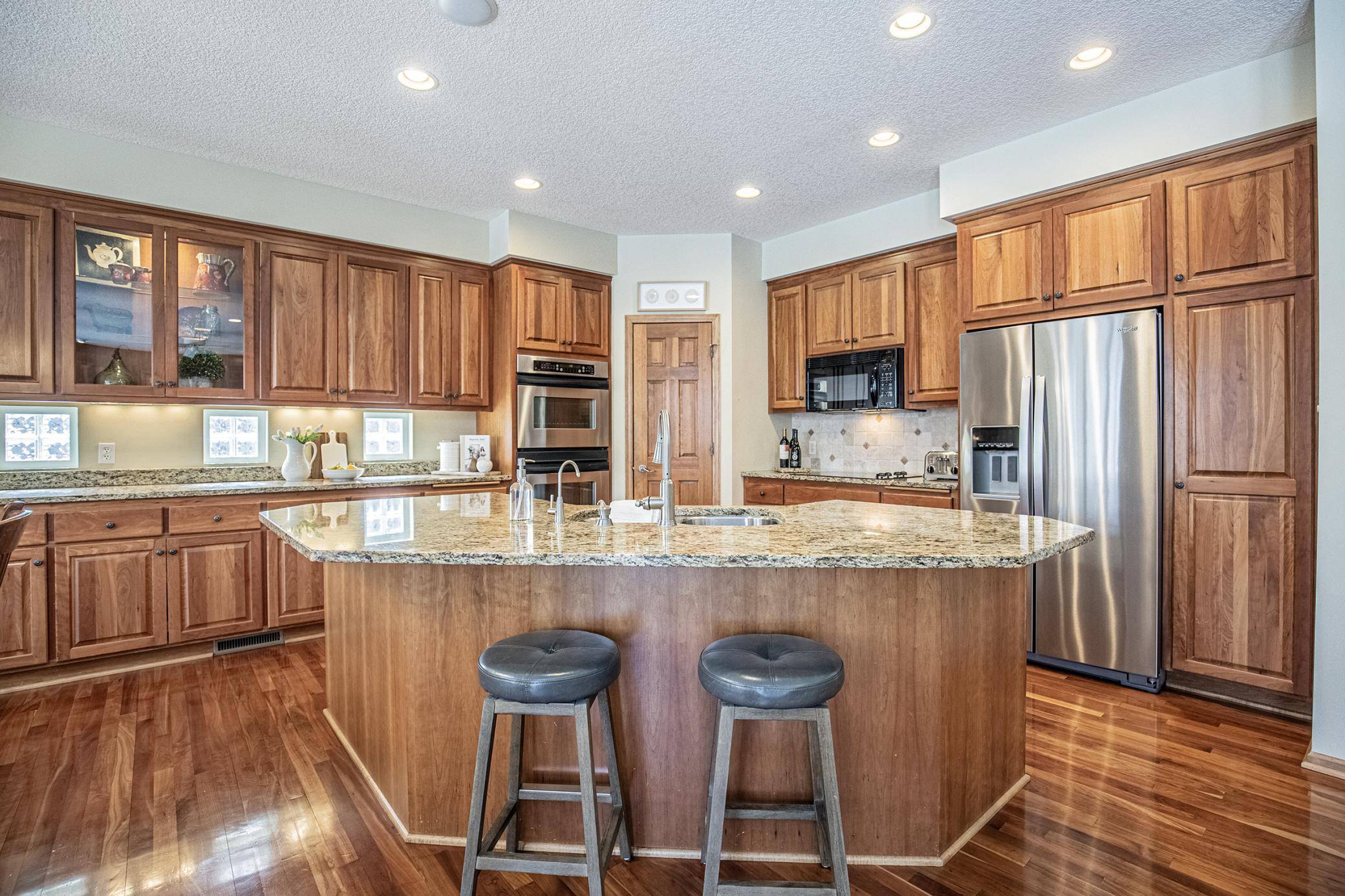 Maple Grove, MN 55311,7408 Inland LN N