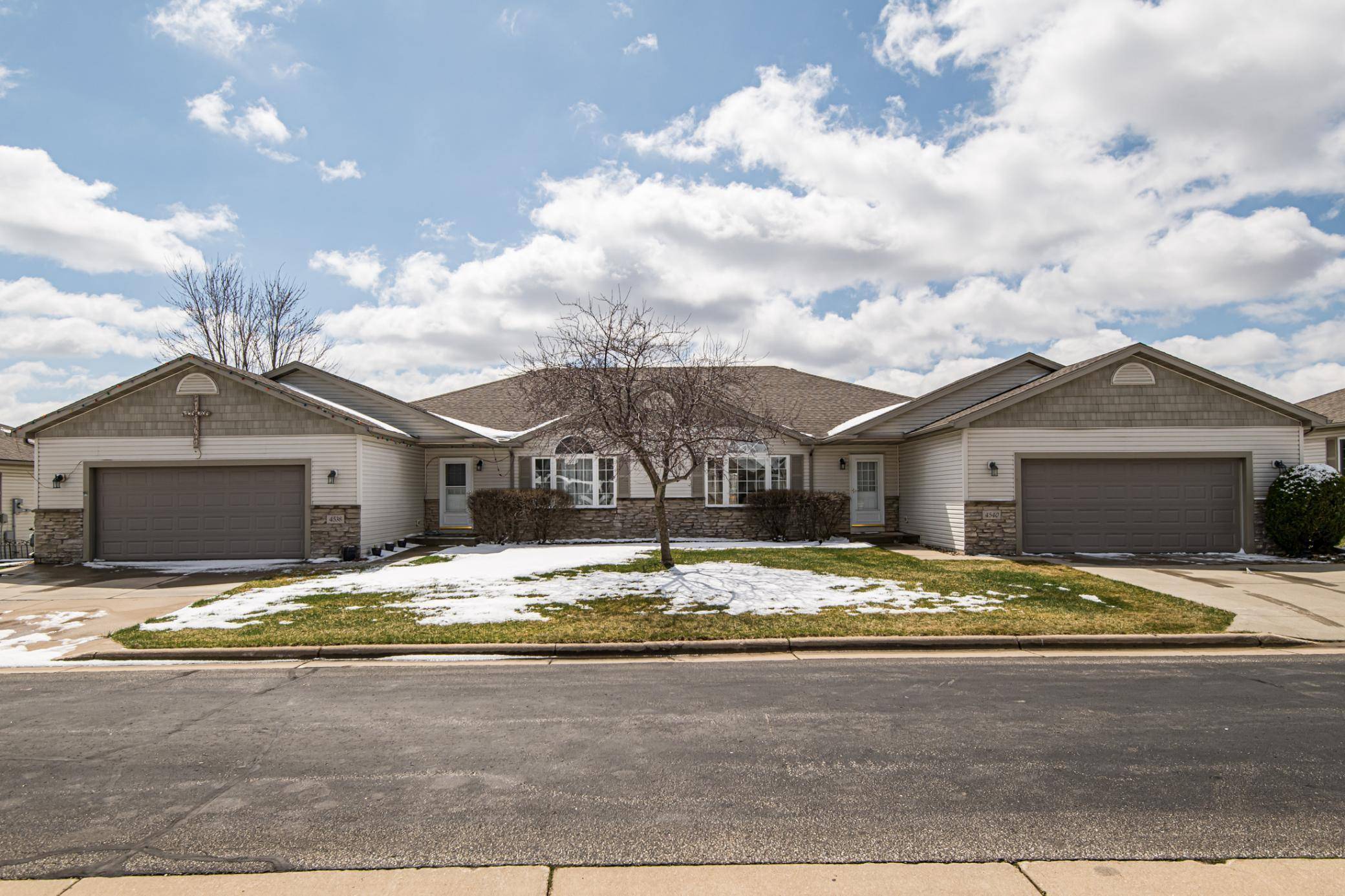 Rochester, MN 55901,4540 Meadow Lakes LN NW