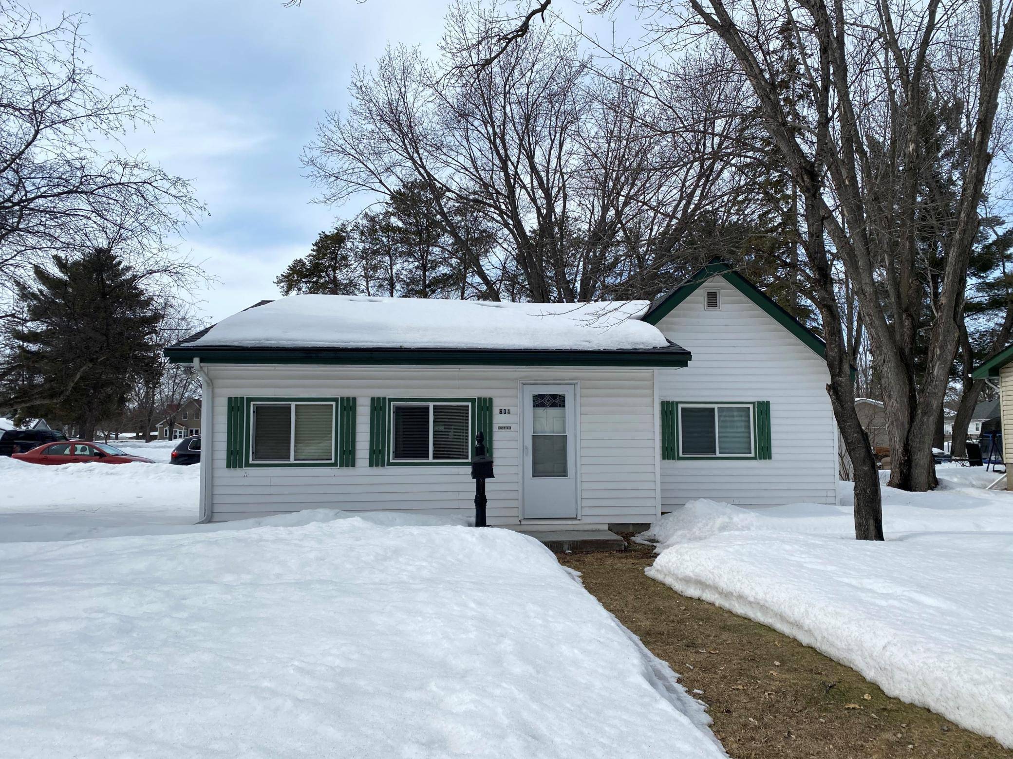 Princeton, MN 55371,801 5TH AVE N