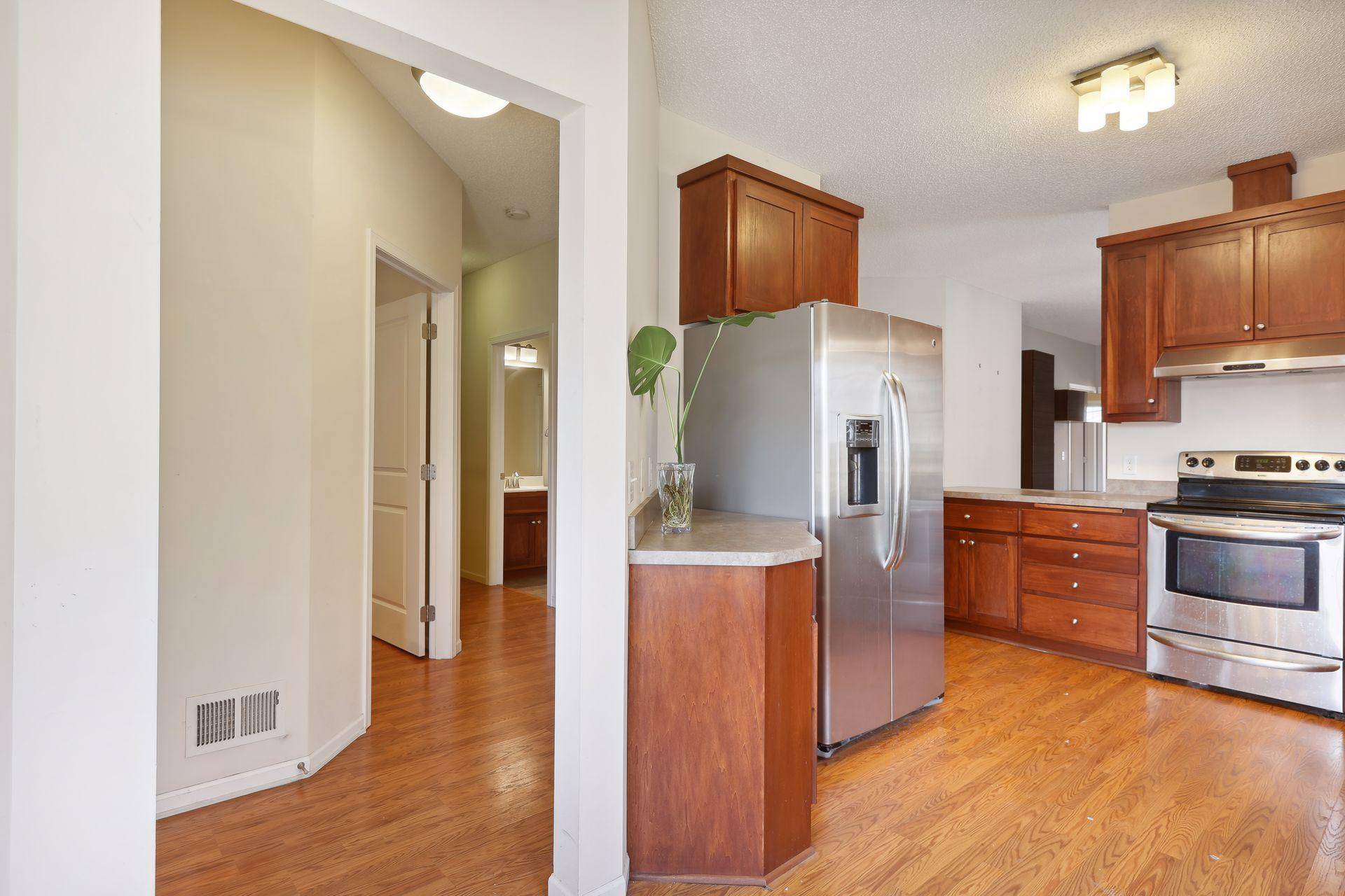 Maplewood, MN 55117,319 Summer PL E