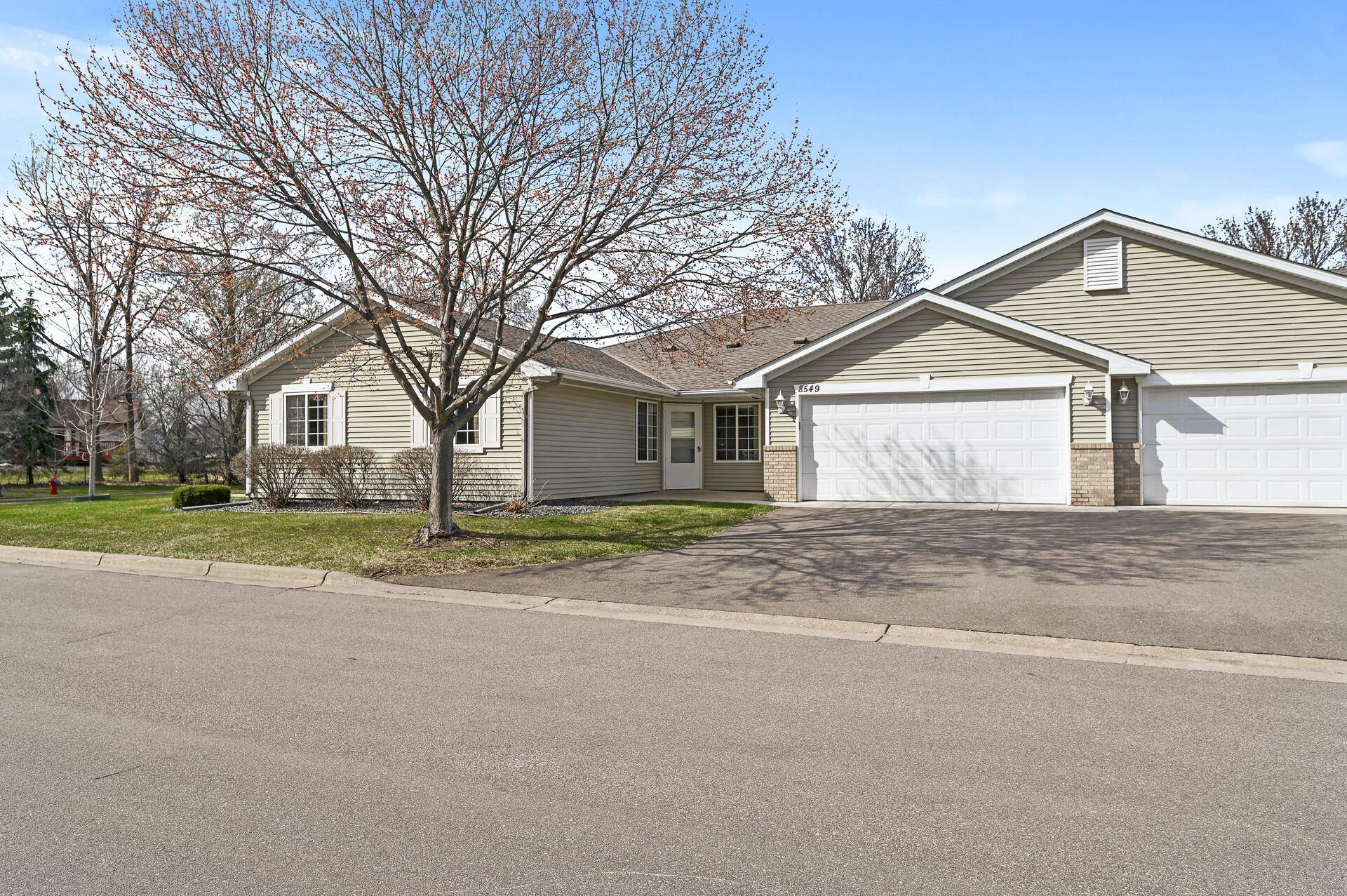 Brooklyn Park, MN 55443,8549 Stratford LN