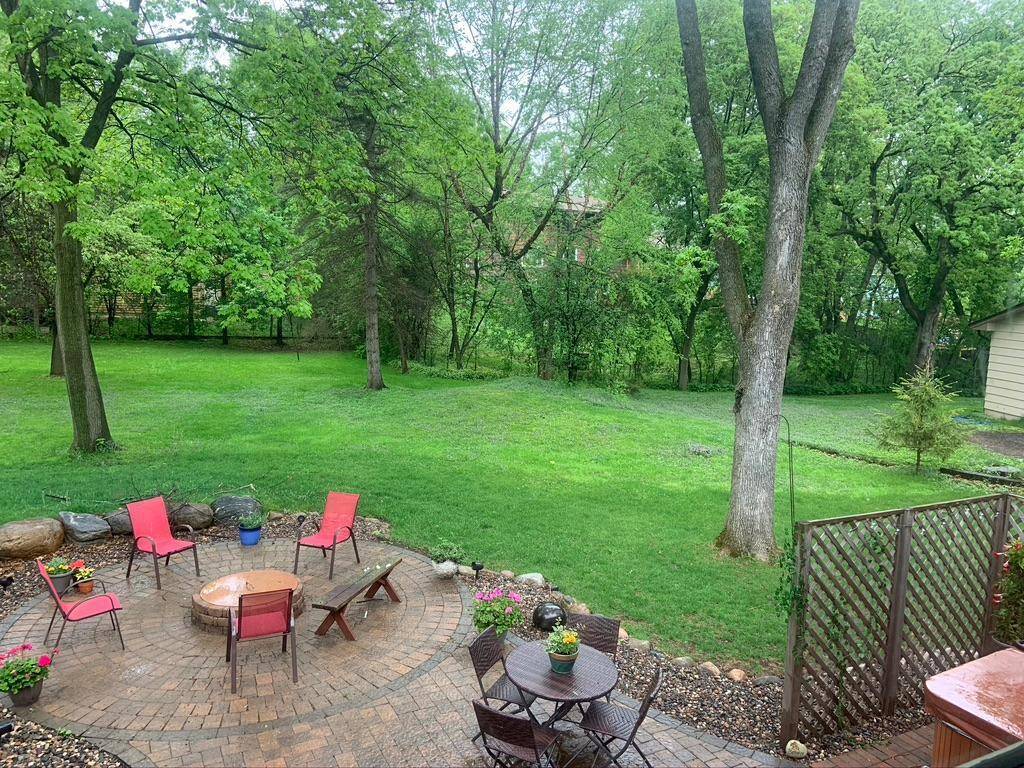 Minnetonka, MN 55305,2914 Merlen DR