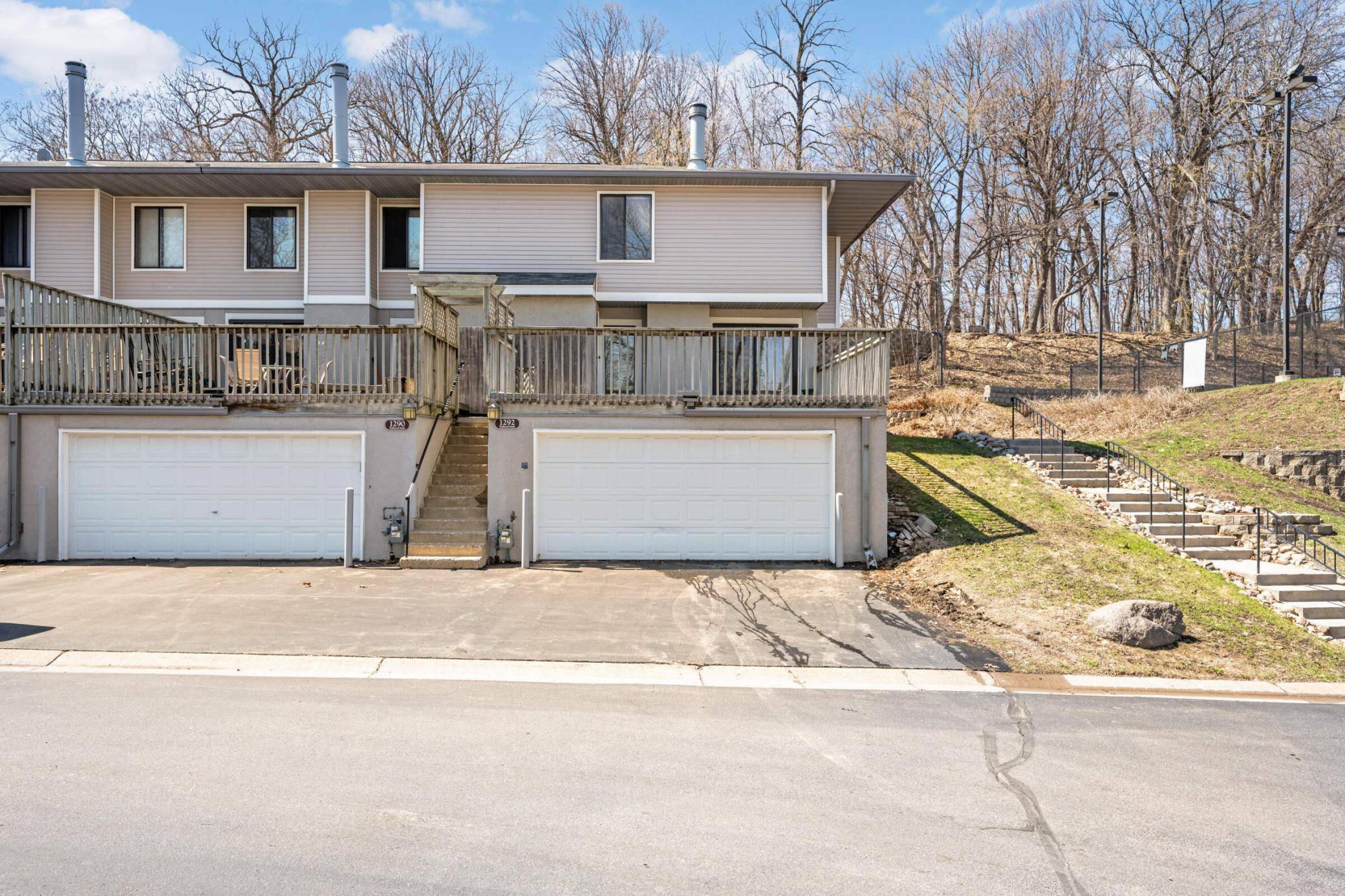 Hopkins, MN 55343,1292 Trailwood S #00