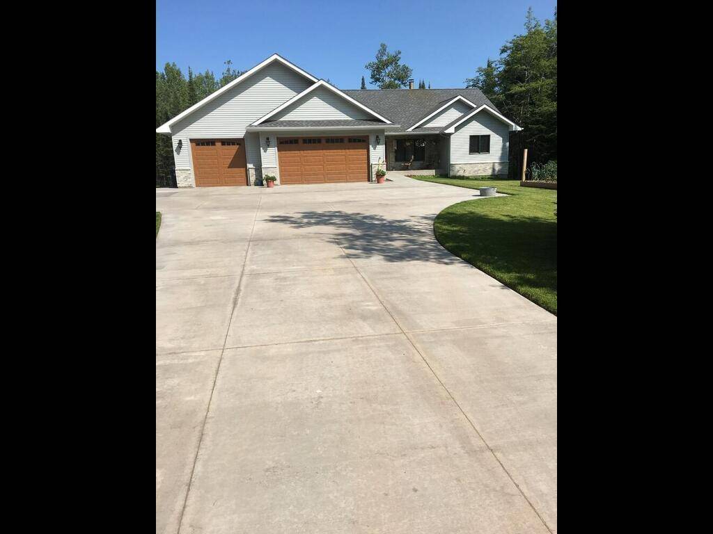 Duluth, MN 55803,5896 Lonely Pine DR