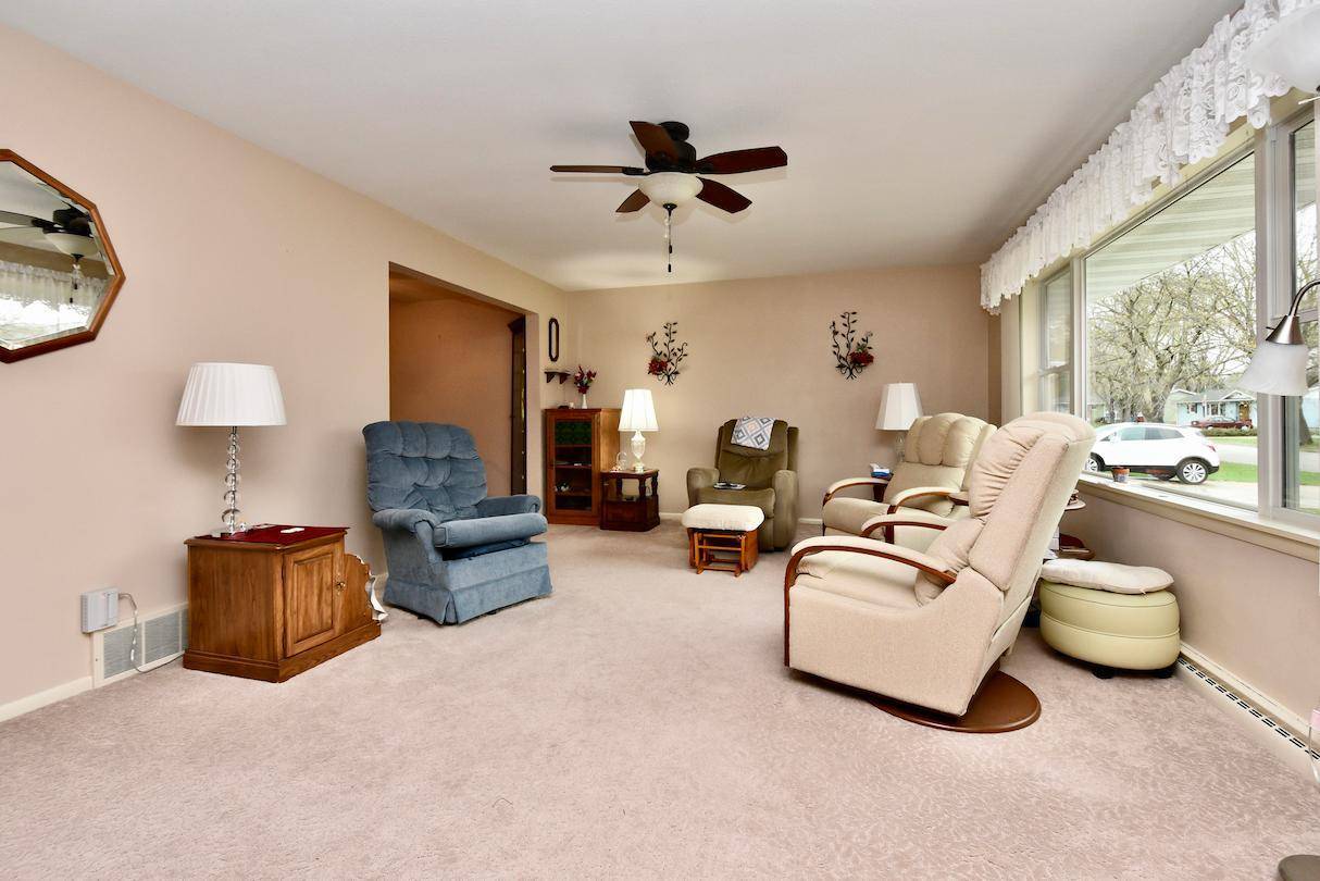 Winona, MN 55987,452 Westdale AVE