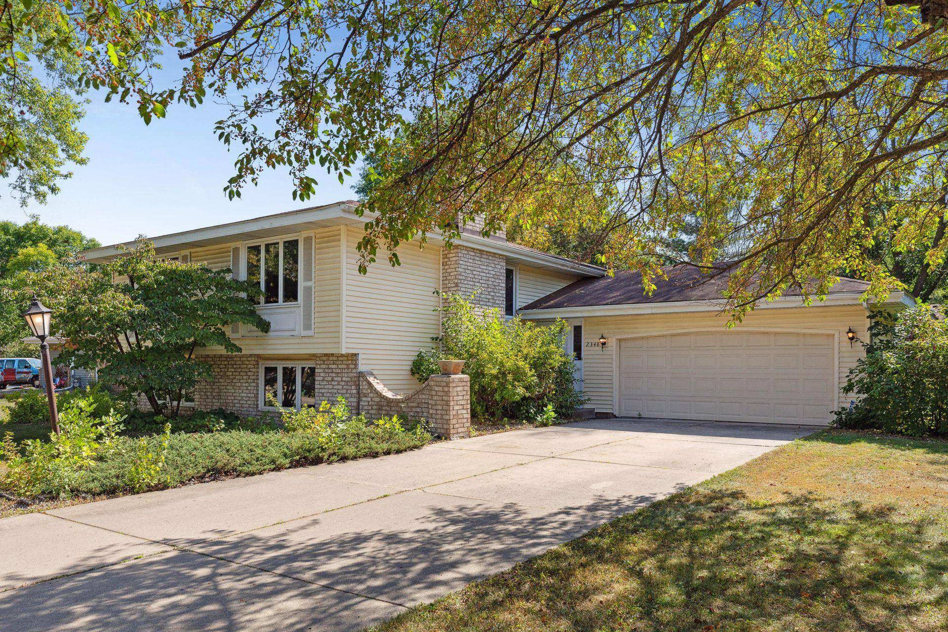 Woodbury, MN 55125,2348 Cameron DR