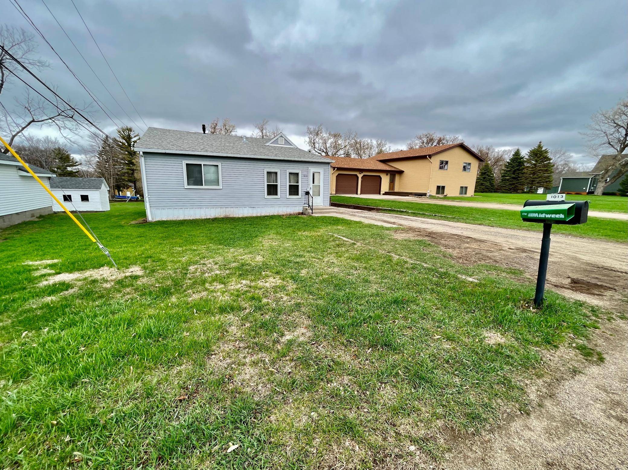 Fergus Falls, MN 56537,1013 E Alcott AVE