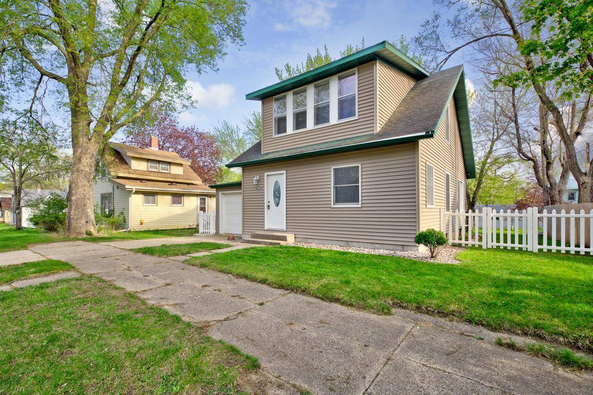 Faribault, MN 55021,109 13th ST NW