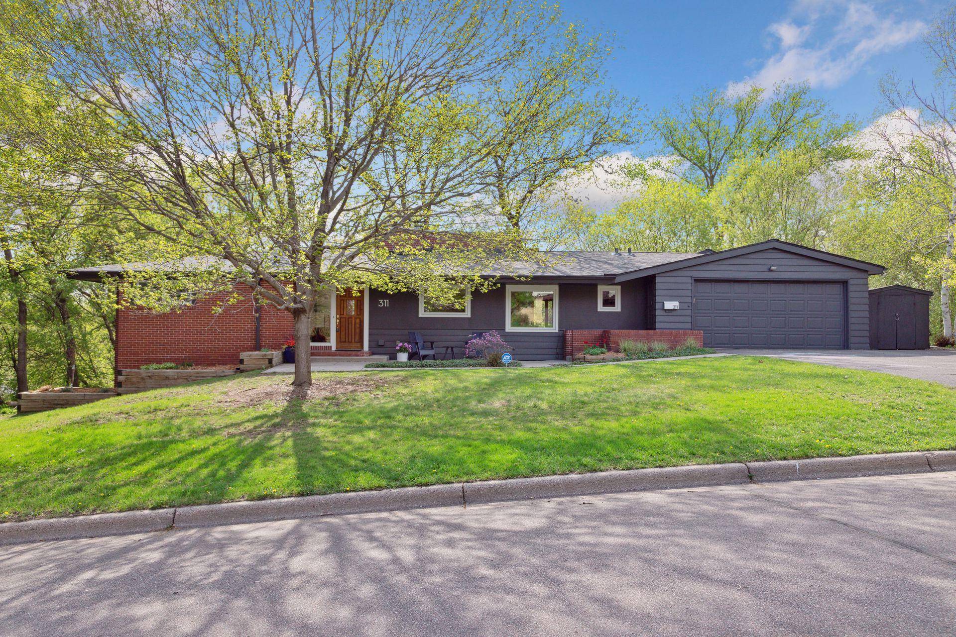 Golden Valley, MN 55422,311 Burntside DR