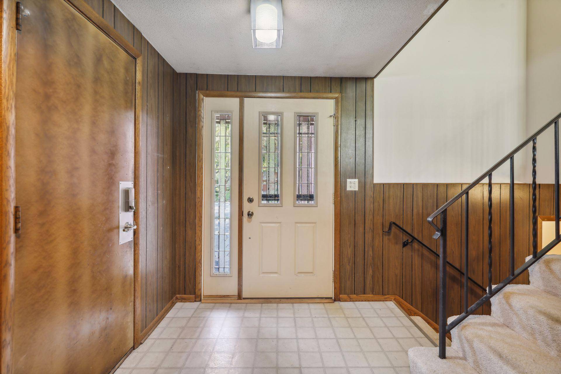 White Bear Twp, MN 55110,4007 Birch Knoll DR