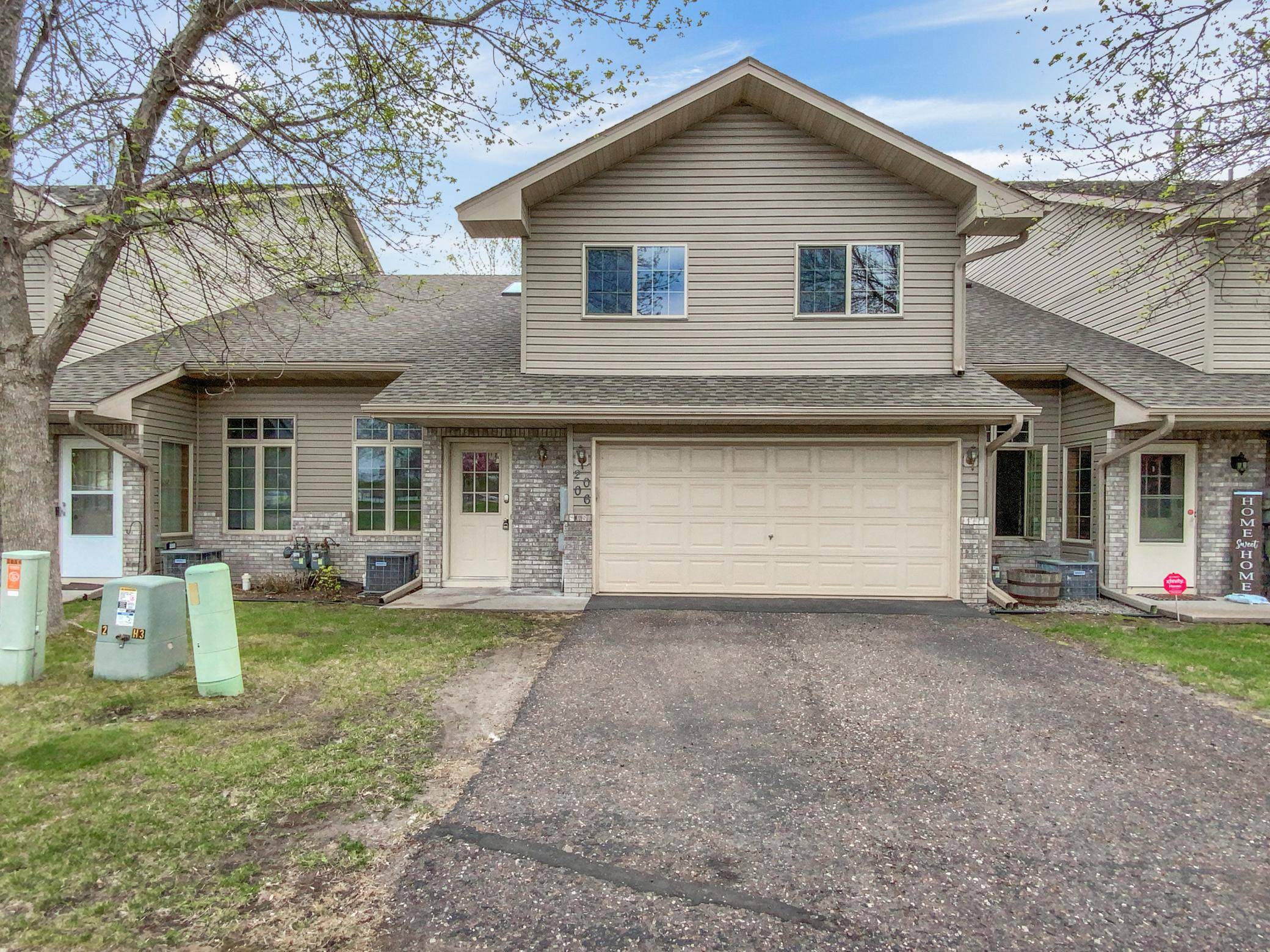 Coon Rapids, MN 55433,2006 104th AVE NW