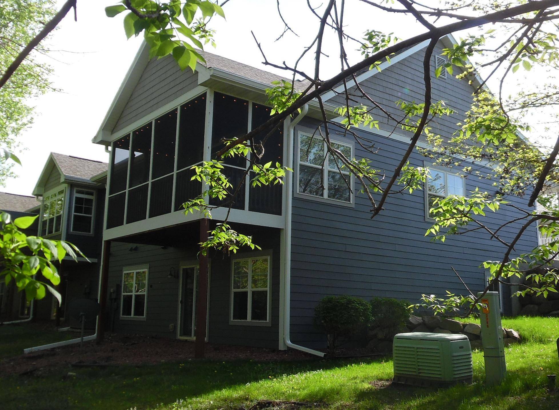 Little Canada, MN 55117,2786 Quebec CT