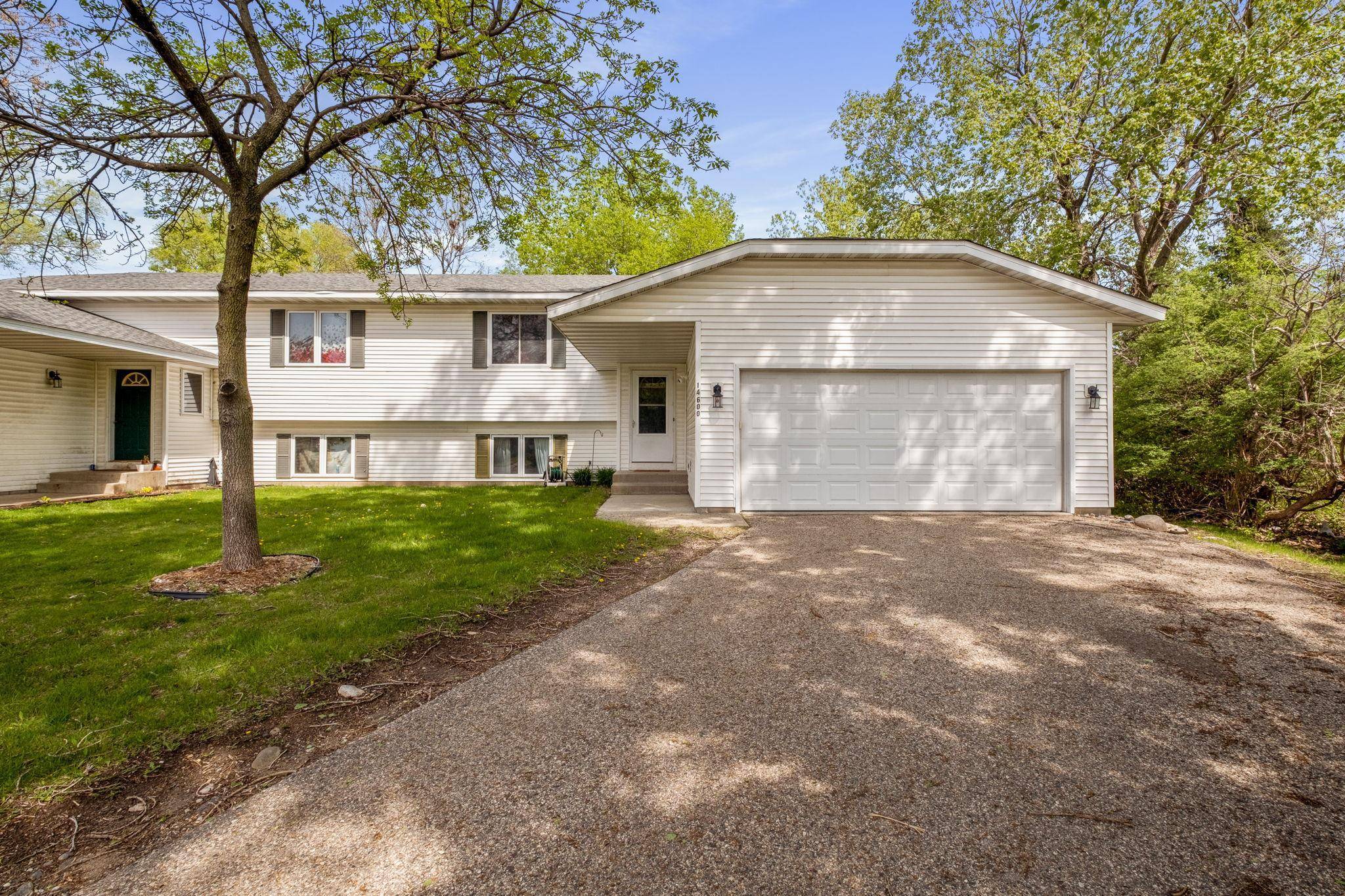 Burnsville, MN 55306,14600 Southpointe CT