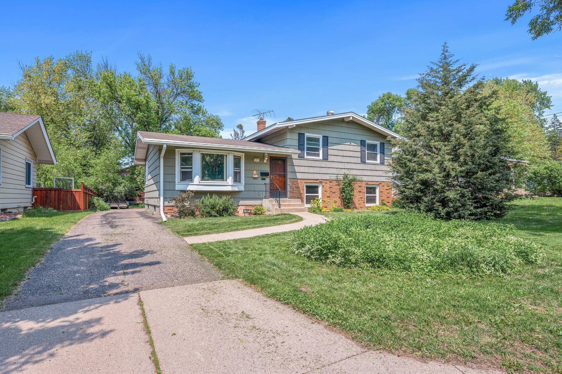 West Saint Paul, MN 55118,421 Ruby DR