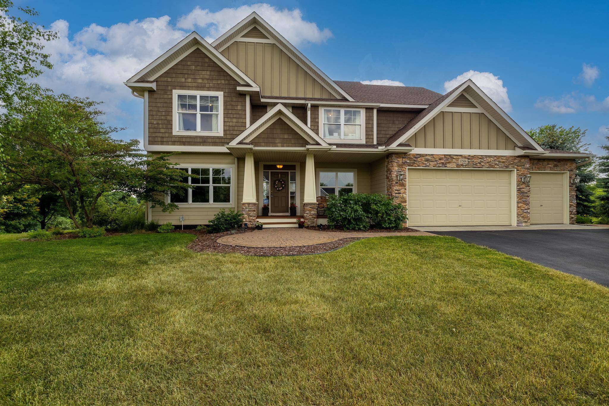 Lakeville, MN 55044,17584 Haverhill CIR