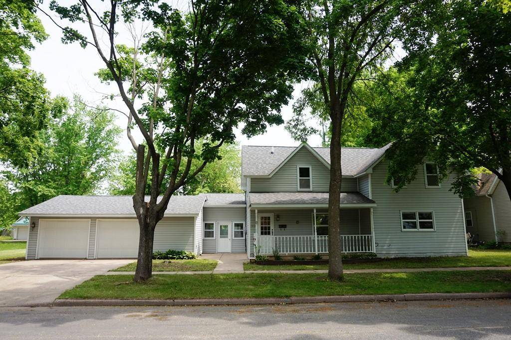 Menomonie, WI 54751,1414 Knapp ST