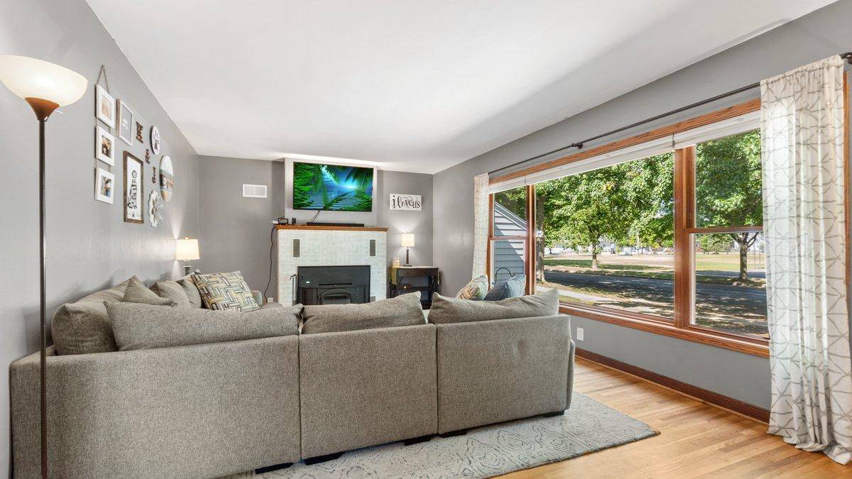 Saint Cloud, MN 56303,237 21st AVE N