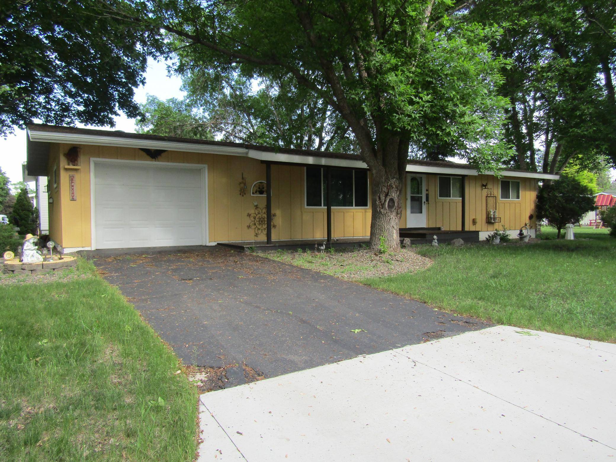 Granite Falls, MN 56241,705 17th ST