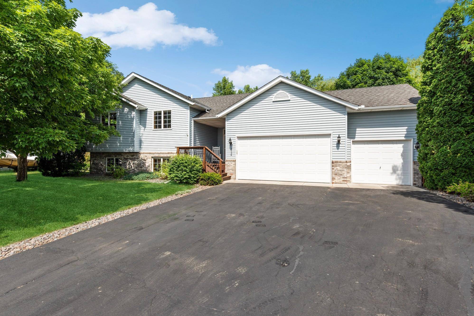 Anoka, MN 55303,3736 Edith Patch DR