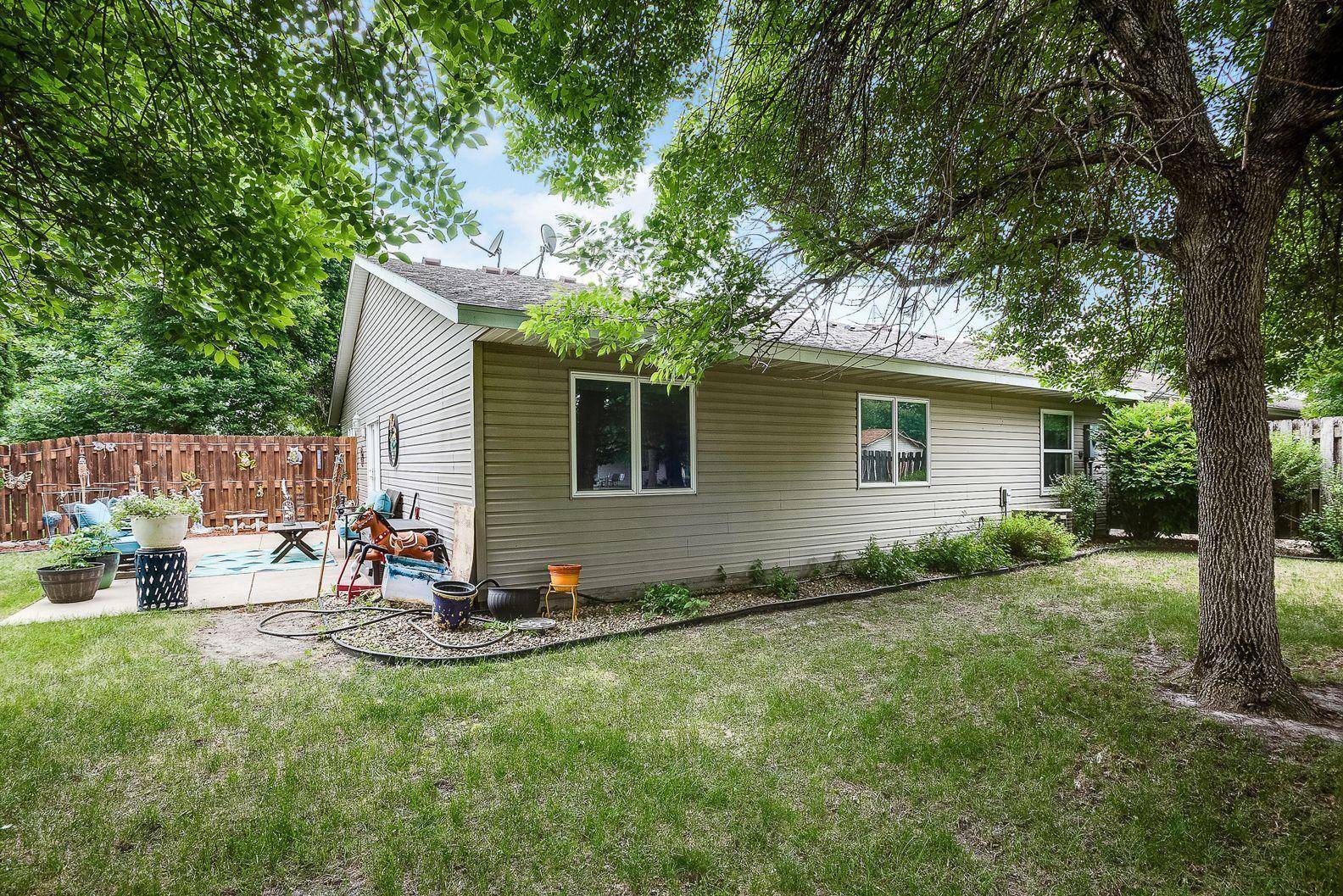 Montgomery, MN 56069,618 4th ST NW