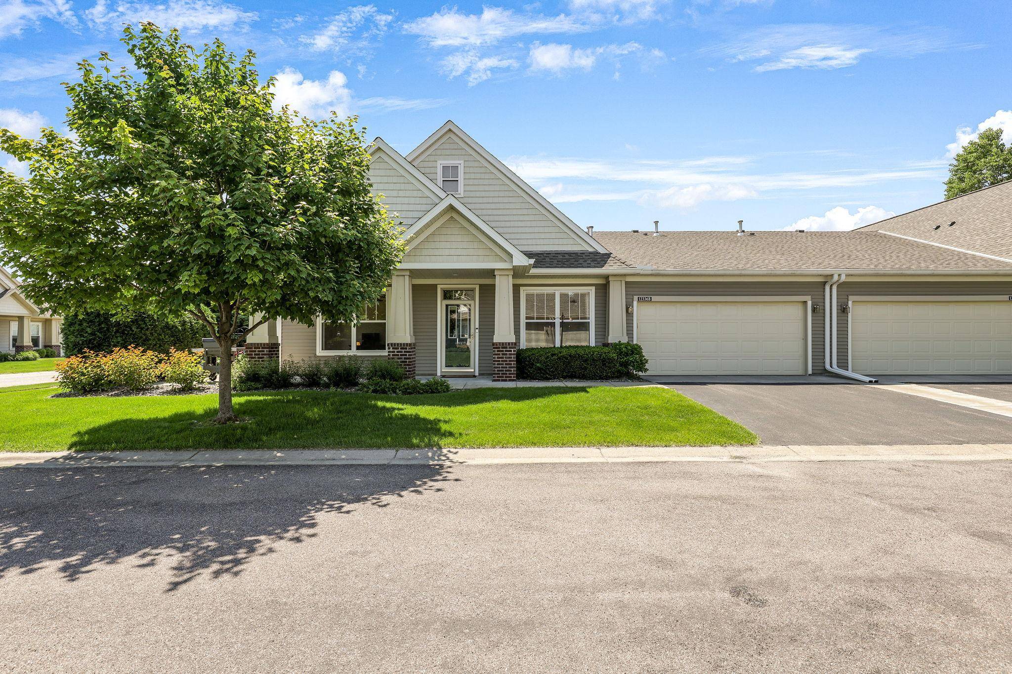 Blaine, MN 55449,12336 Yancy CIR NE #B