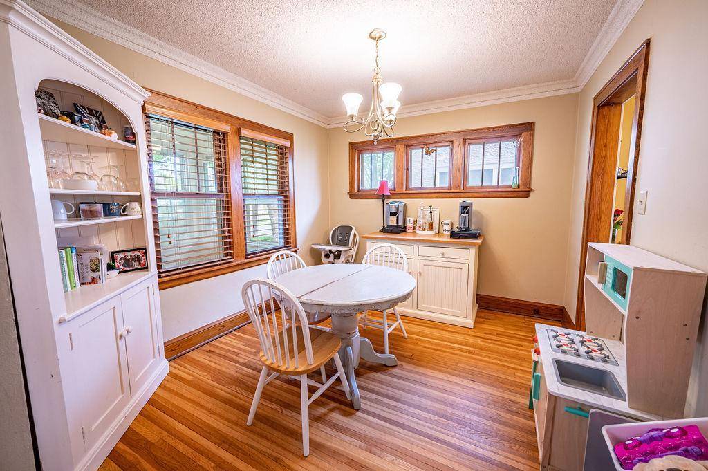 West Saint Paul, MN 55118,1048 Ottawa AVE