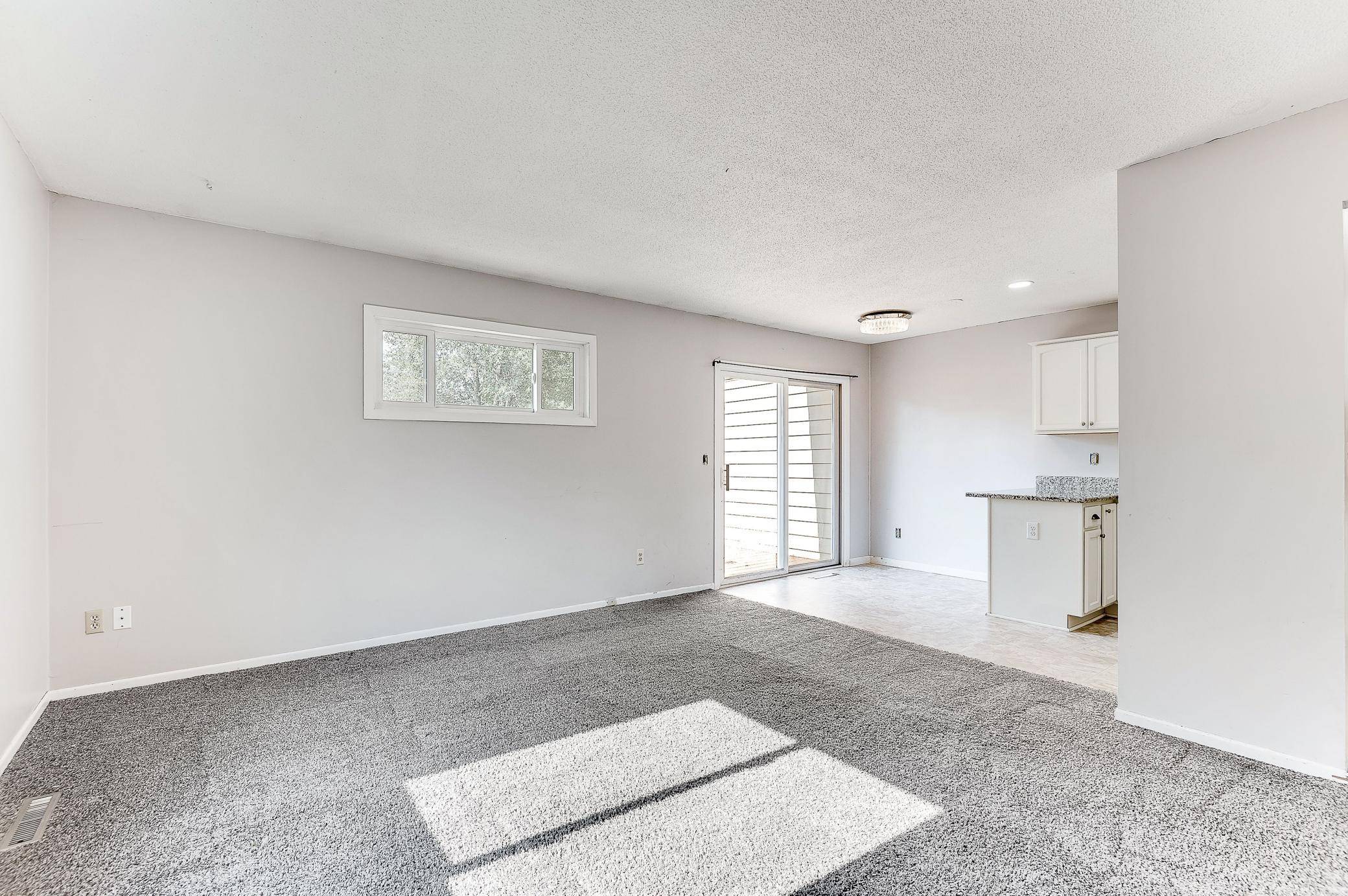 Coon Rapids, MN 55433,2728 111th AVE NW