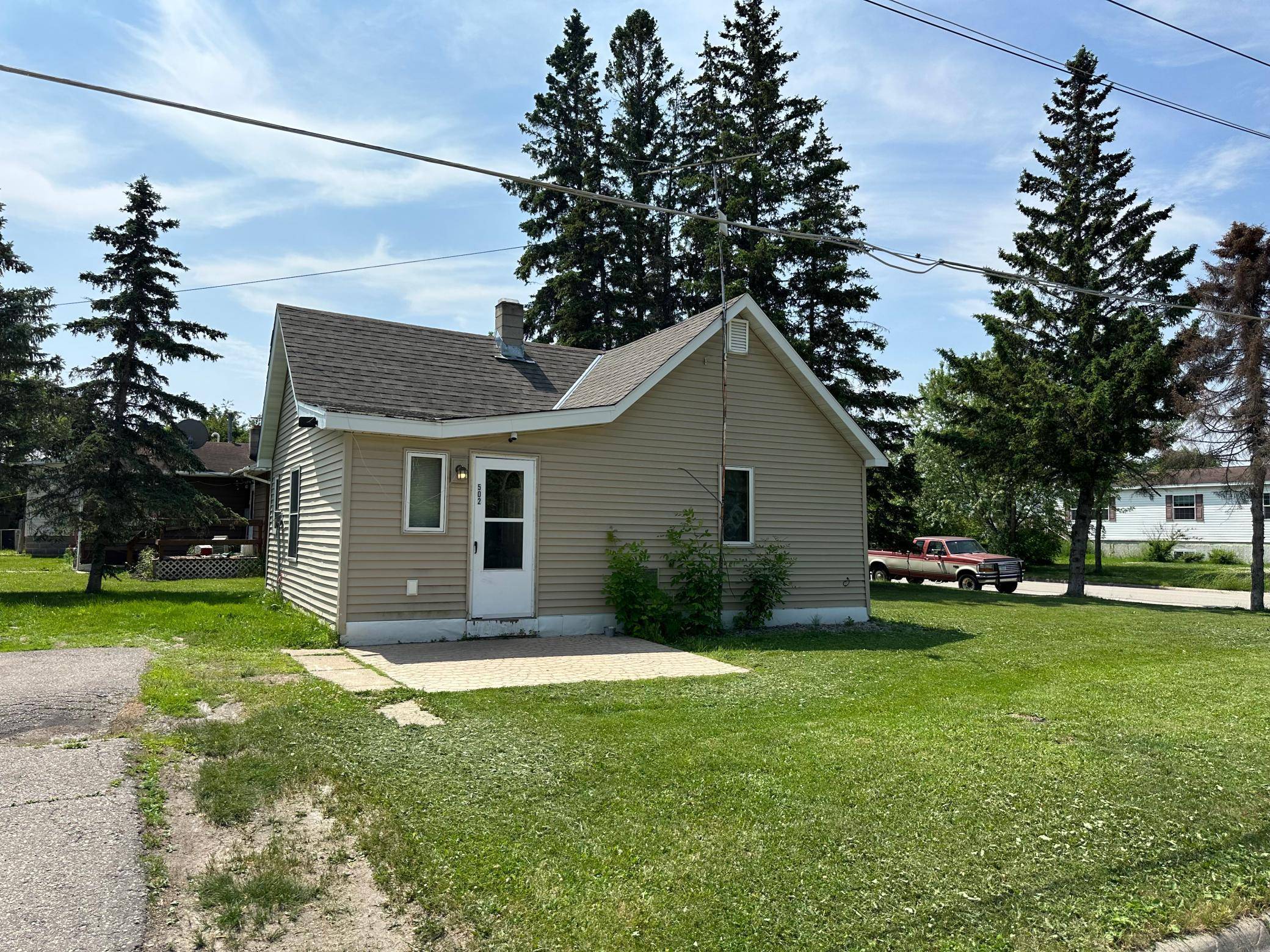 Baudette, MN 56623,502 1st AVE SW