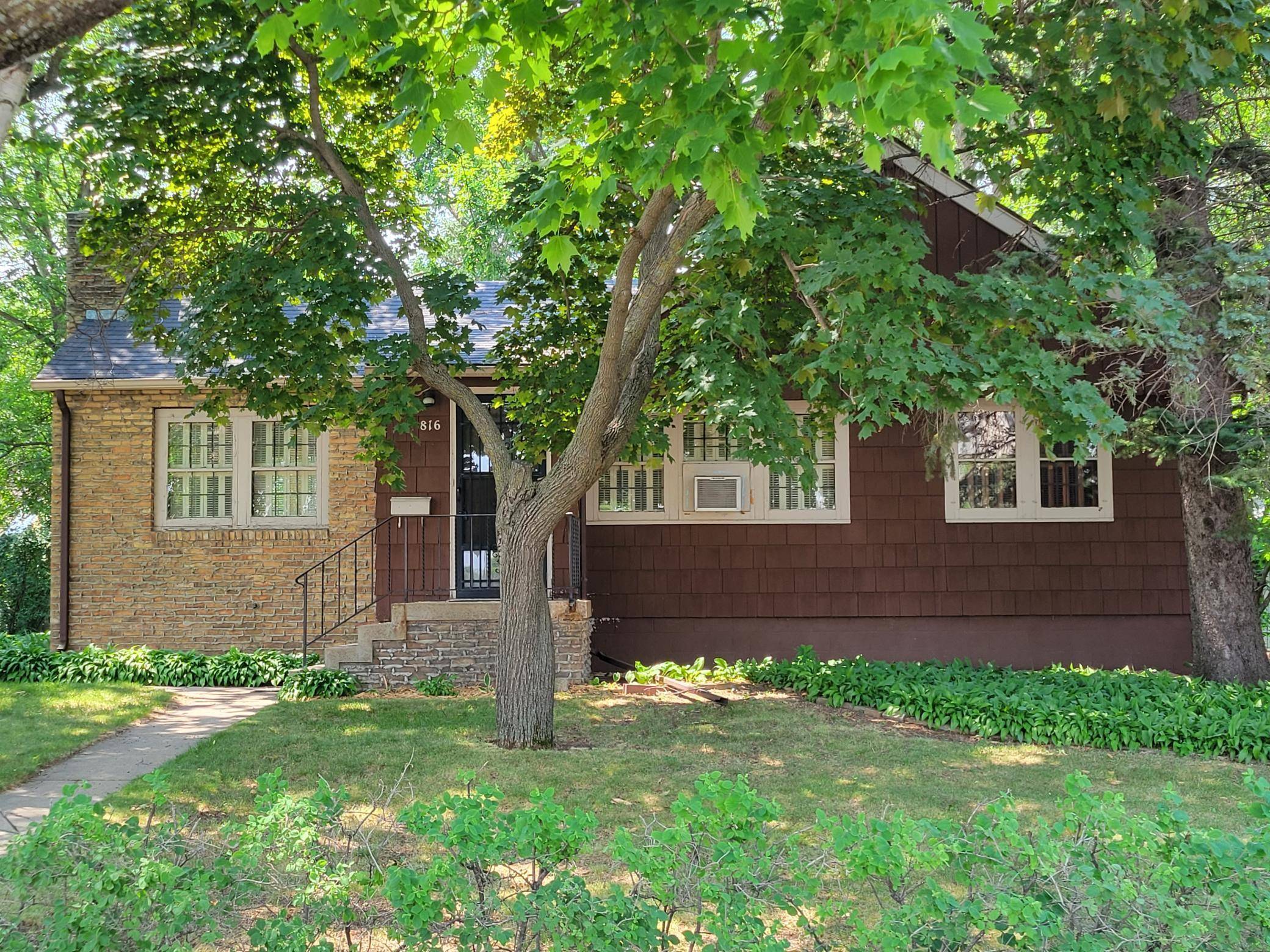 Alexandria Twp, MN 56308,816 Elm ST