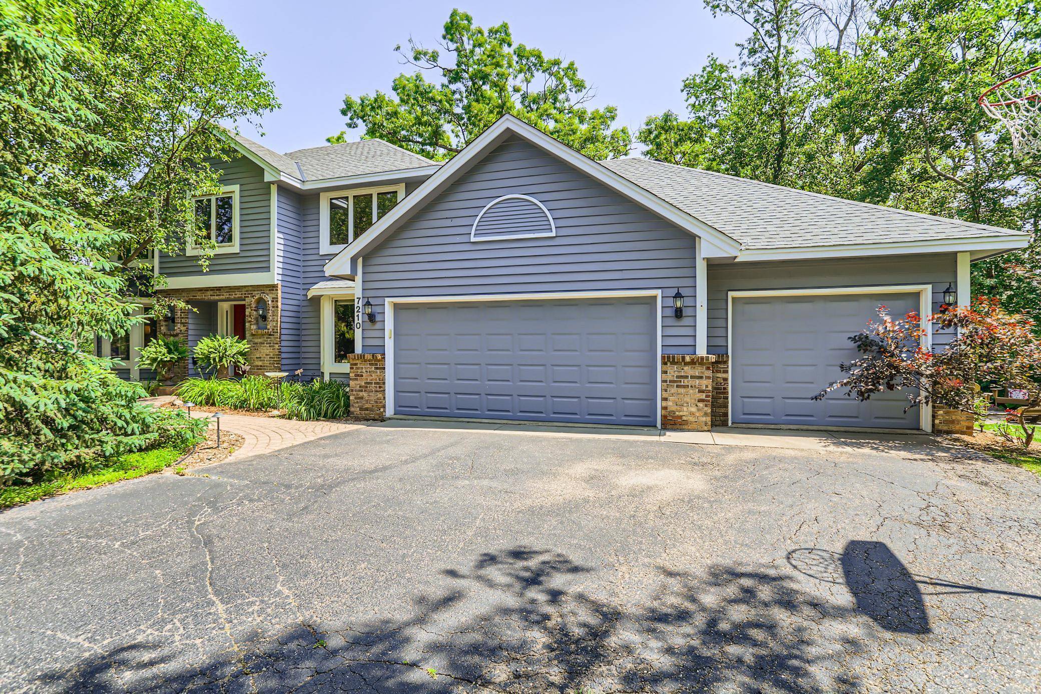 Apple Valley, MN 55124,7210 131st CIR