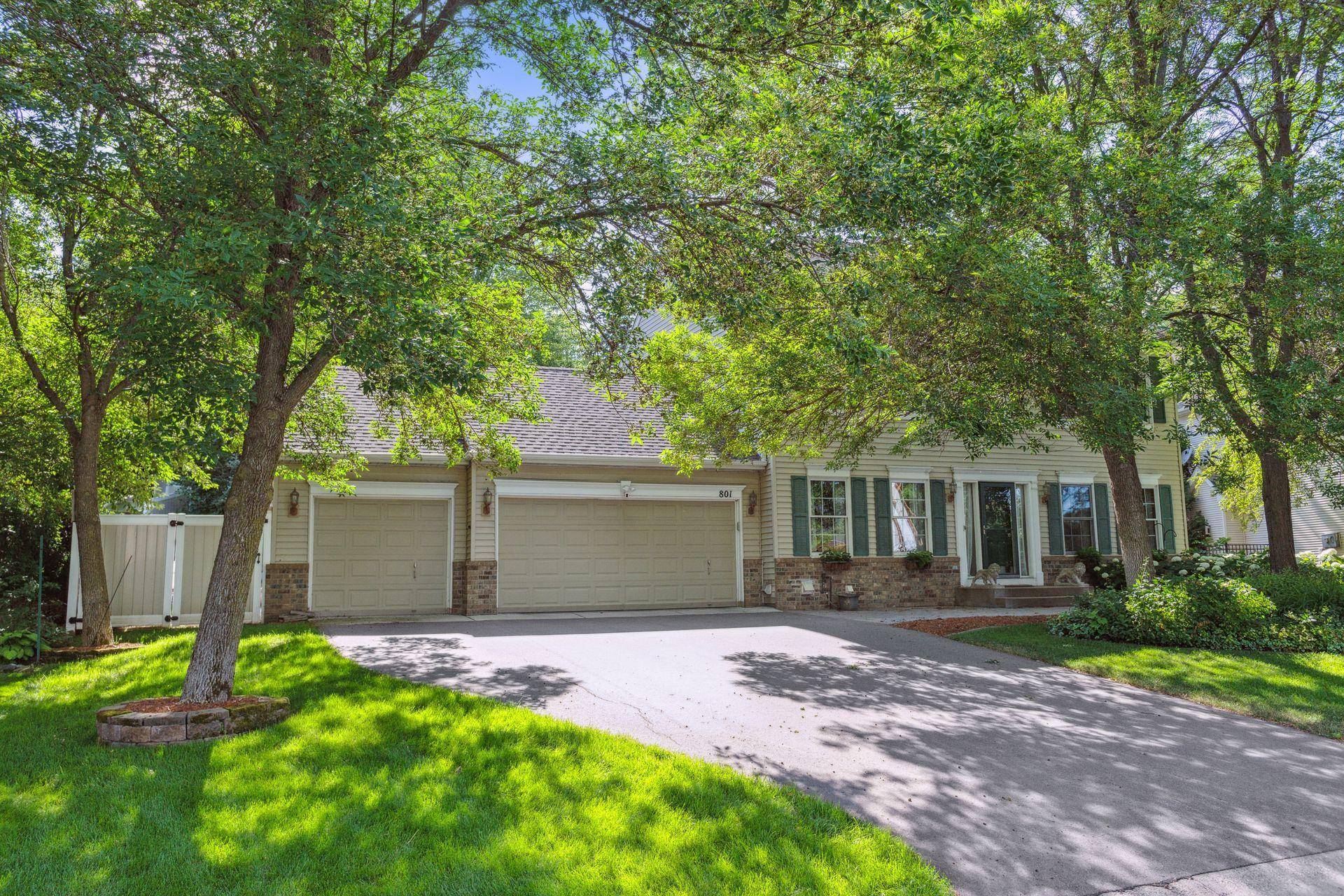 Chanhassen, MN 55317,801 Lake Susan Hills DR