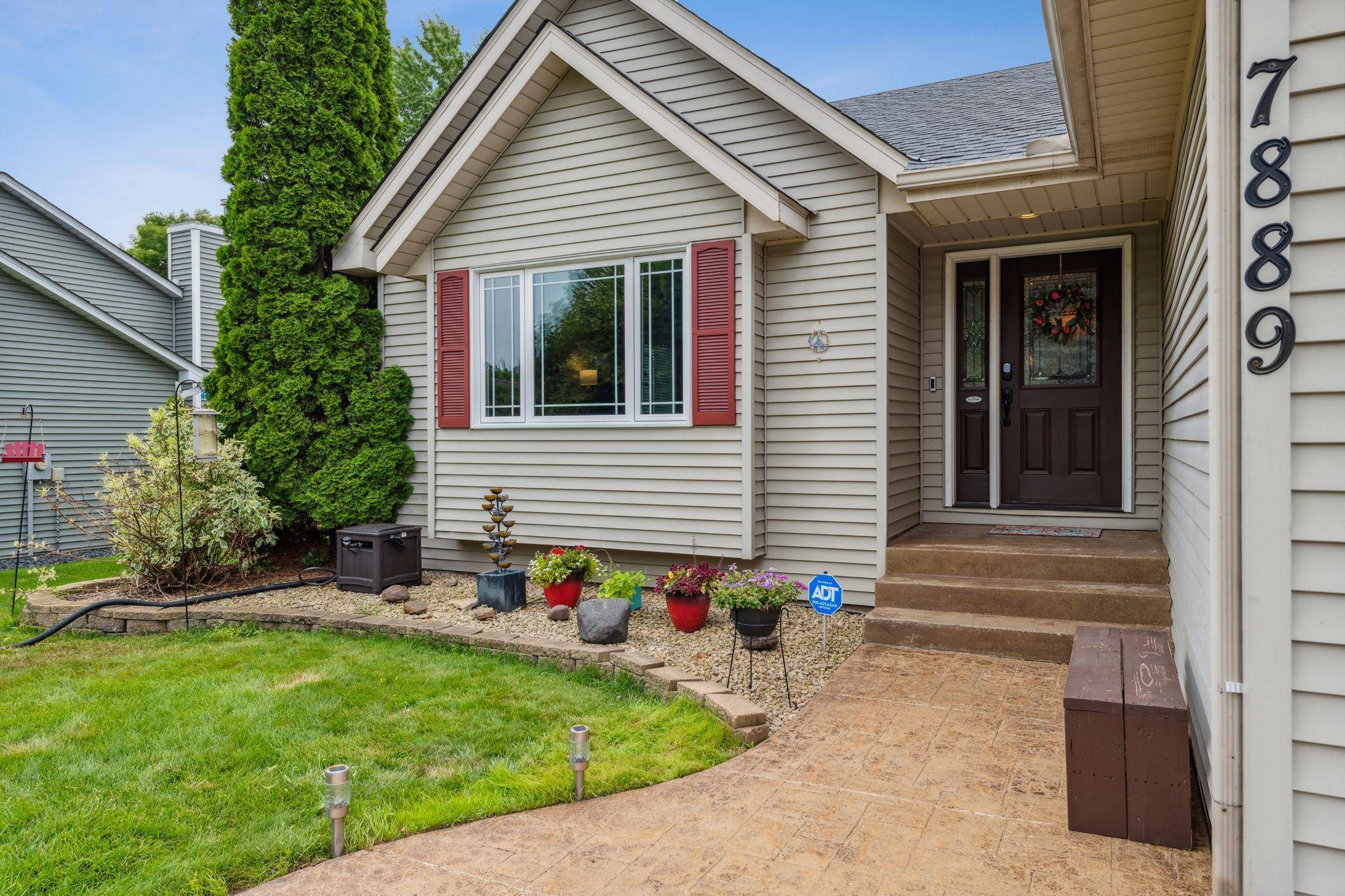 Oakdale, MN 55128,7889 18th ST N