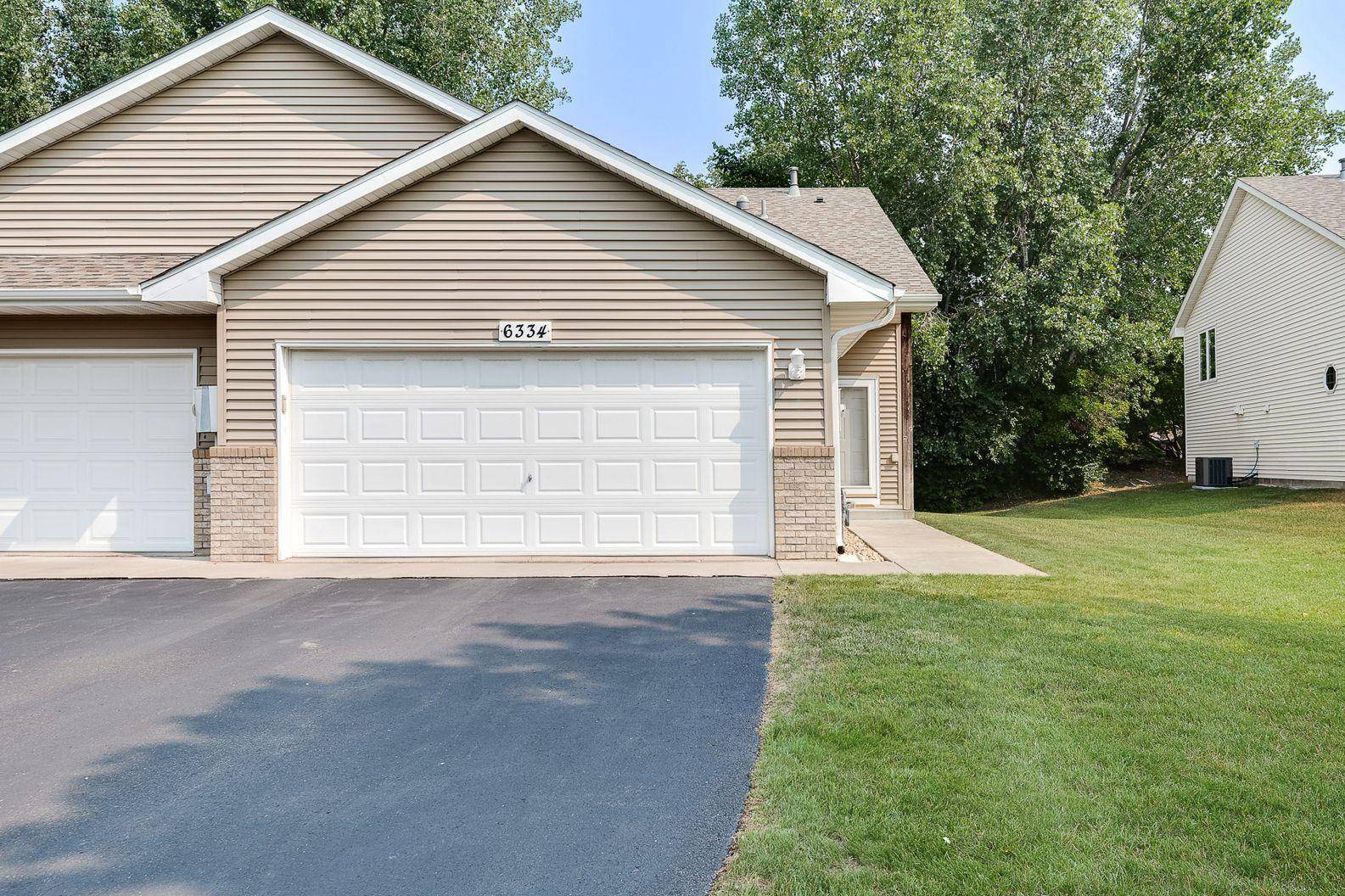 Brooklyn Park, MN 55428,6334 Cavell CT