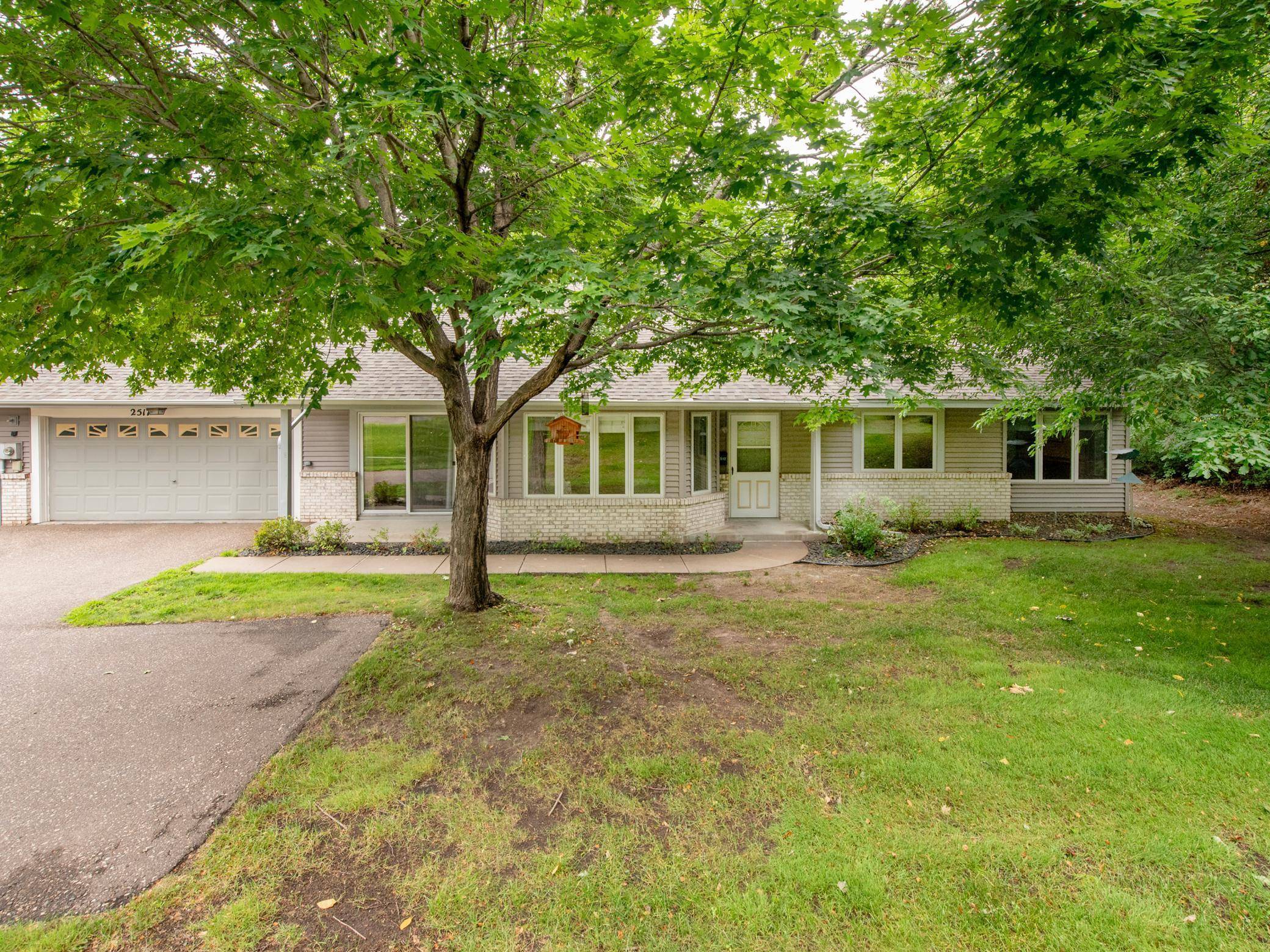 White Bear Lake, MN 55110,2517 Sumac RDG