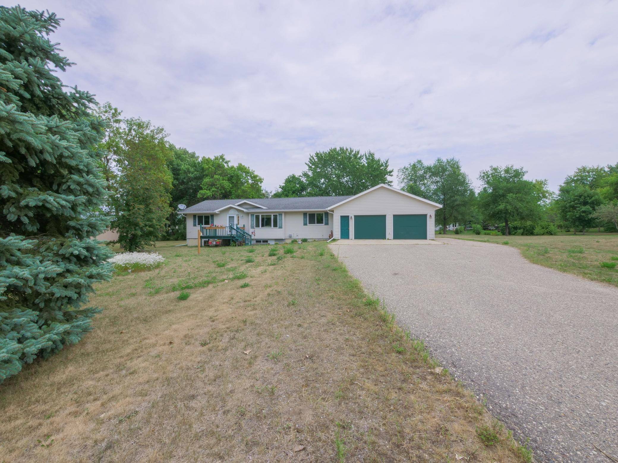 Alexandria, MN 56308,1215 E Lake Geneva RD NE