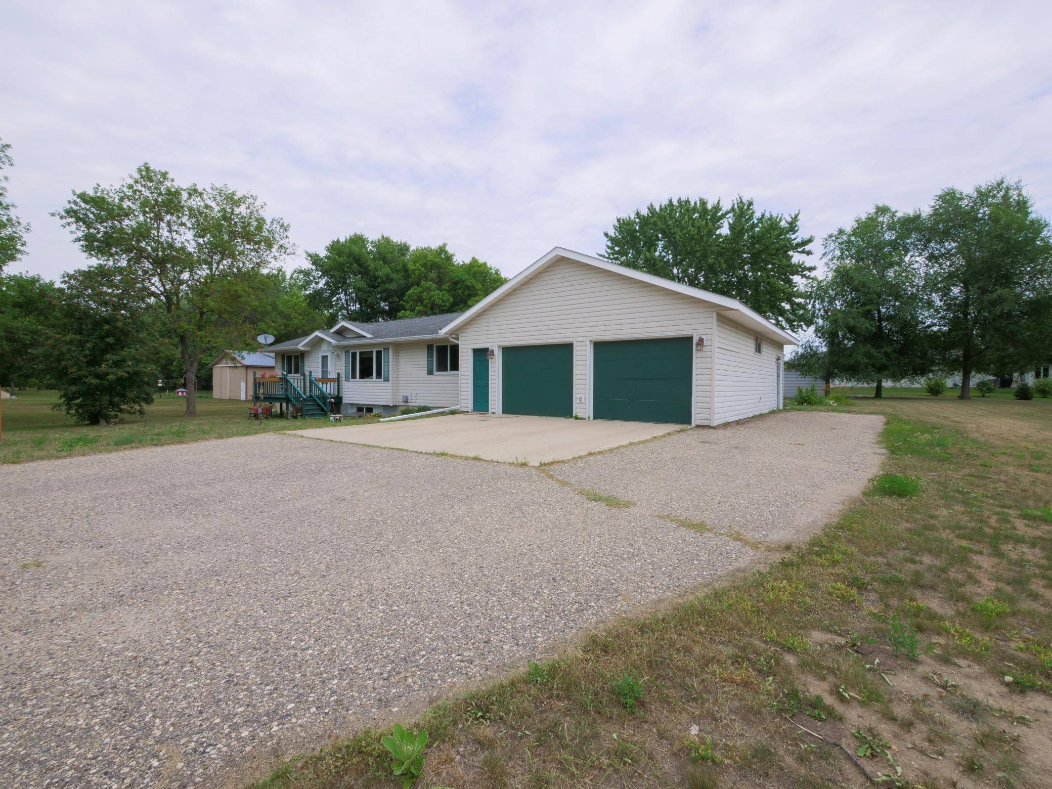 Alexandria, MN 56308,1215 E Lake Geneva RD NE