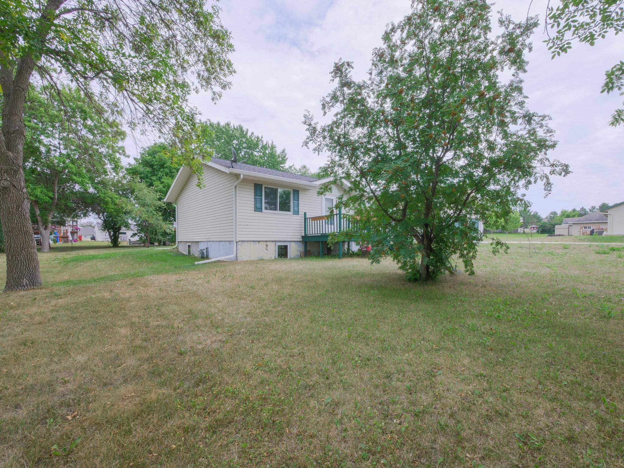 Alexandria, MN 56308,1215 E Lake Geneva RD NE