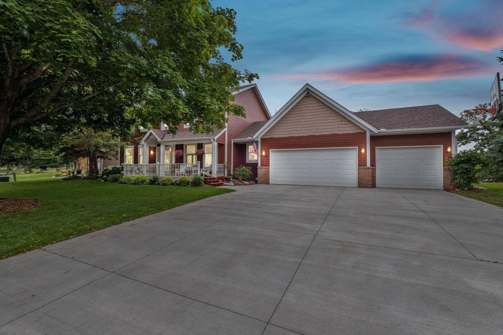 Eagan, MN 55123,4645 Manor DR