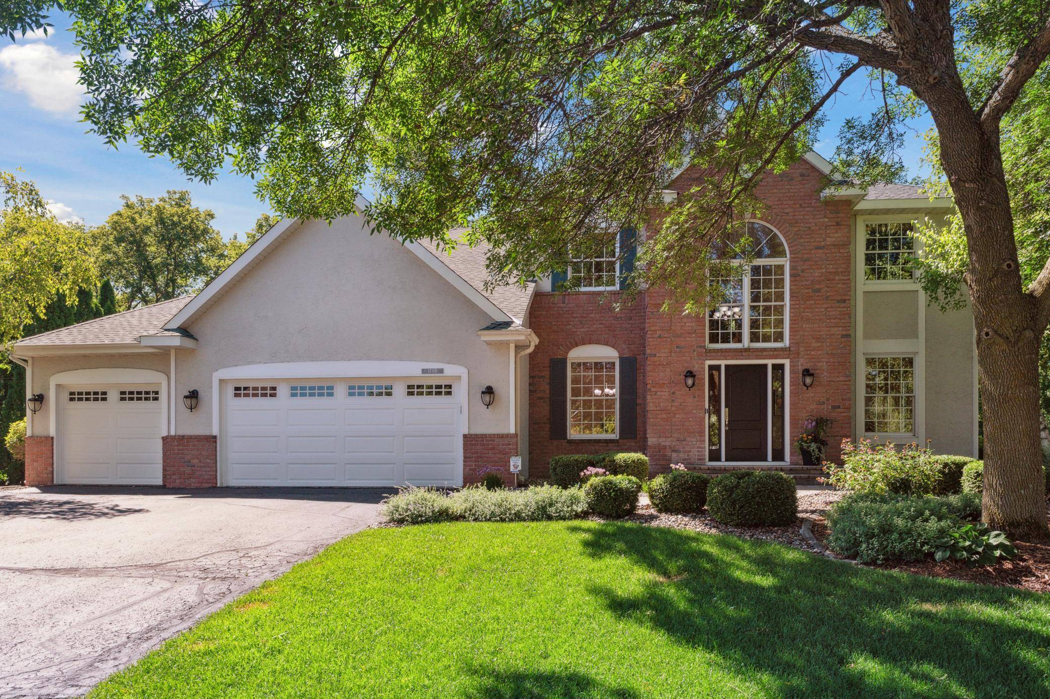 Eden Prairie, MN 55347,17115 Bainbridge DR