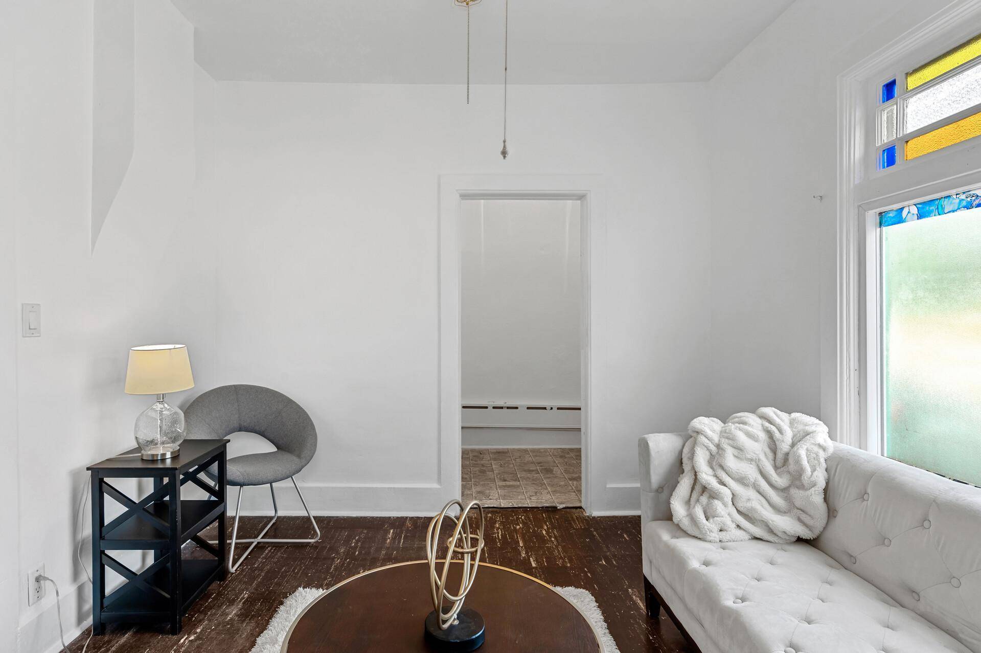 Saint Paul, MN 55117,829 Sylvan ST